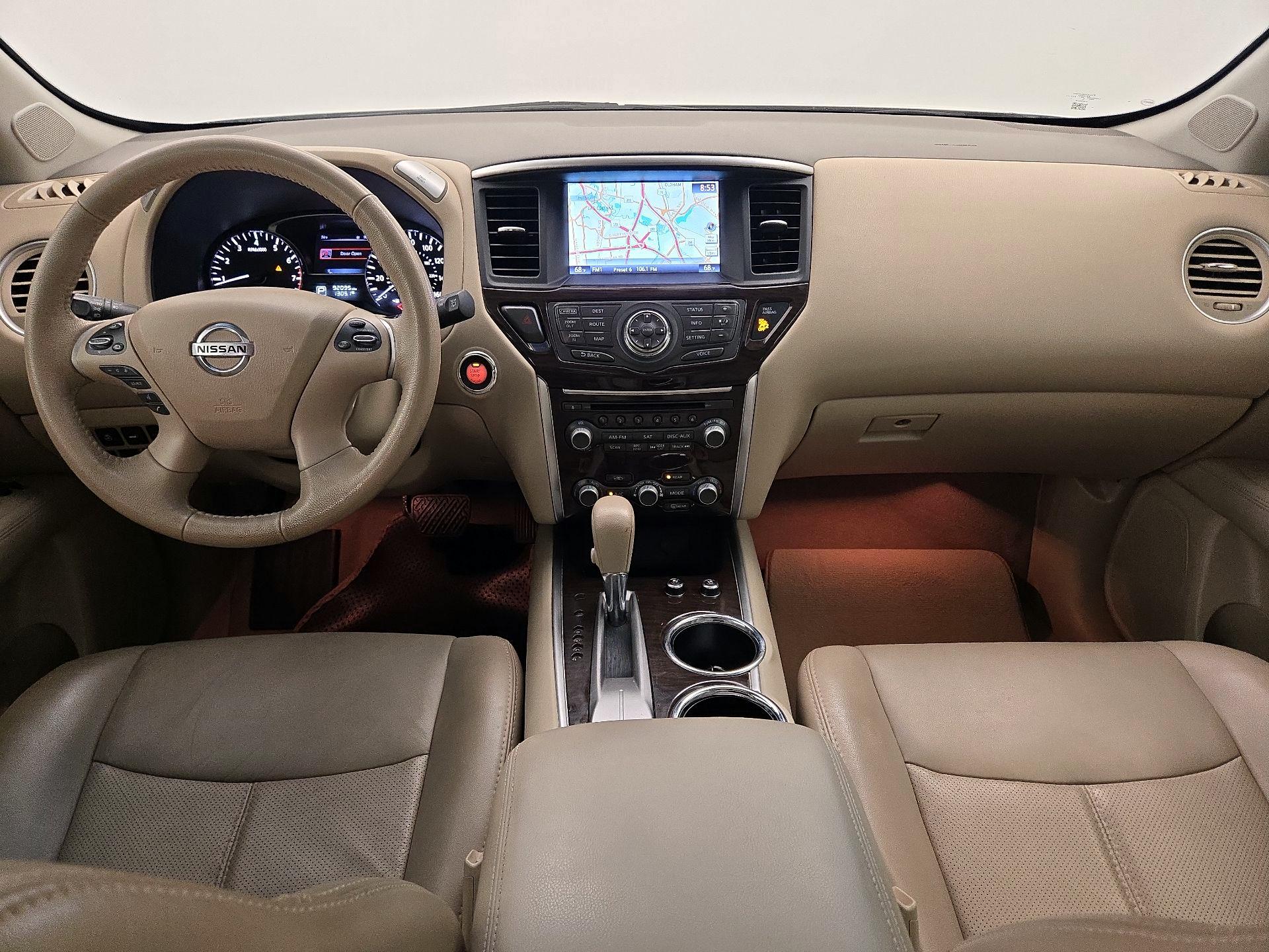 Thumbnail: 2015 Nissan Pathfinder - 9