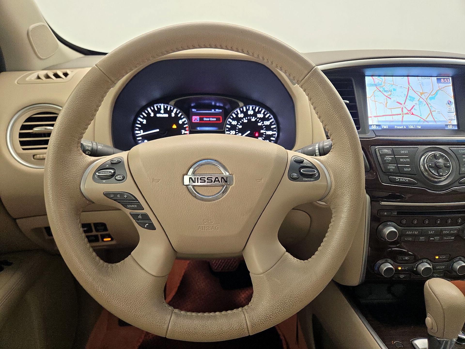 Thumbnail: 2015 Nissan Pathfinder - 10