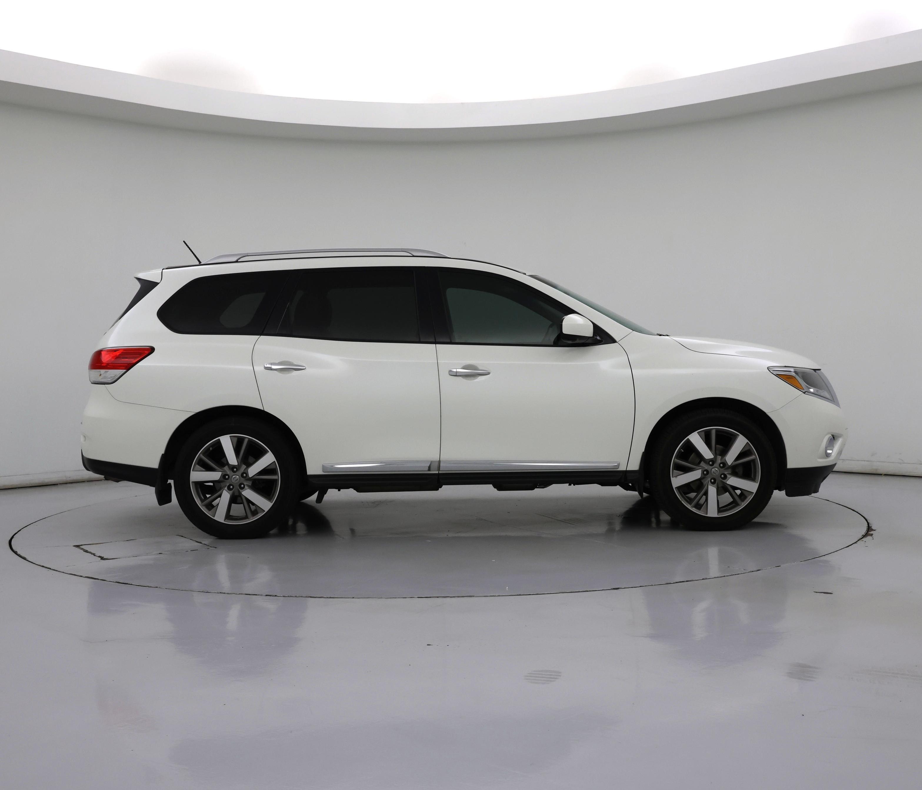 Thumbnail: 2015 Nissan Pathfinder - 7