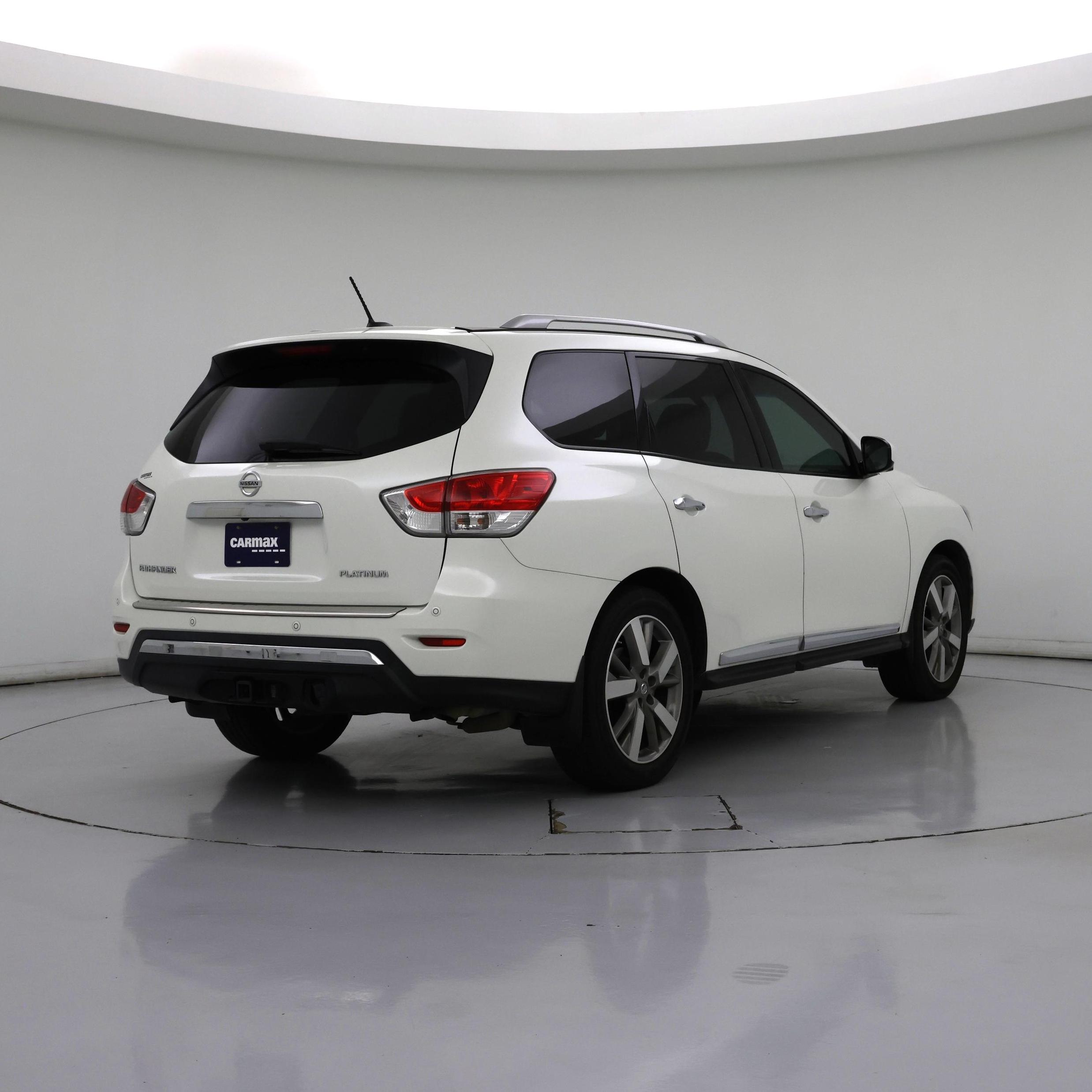 Thumbnail: 2015 Nissan Pathfinder - 8