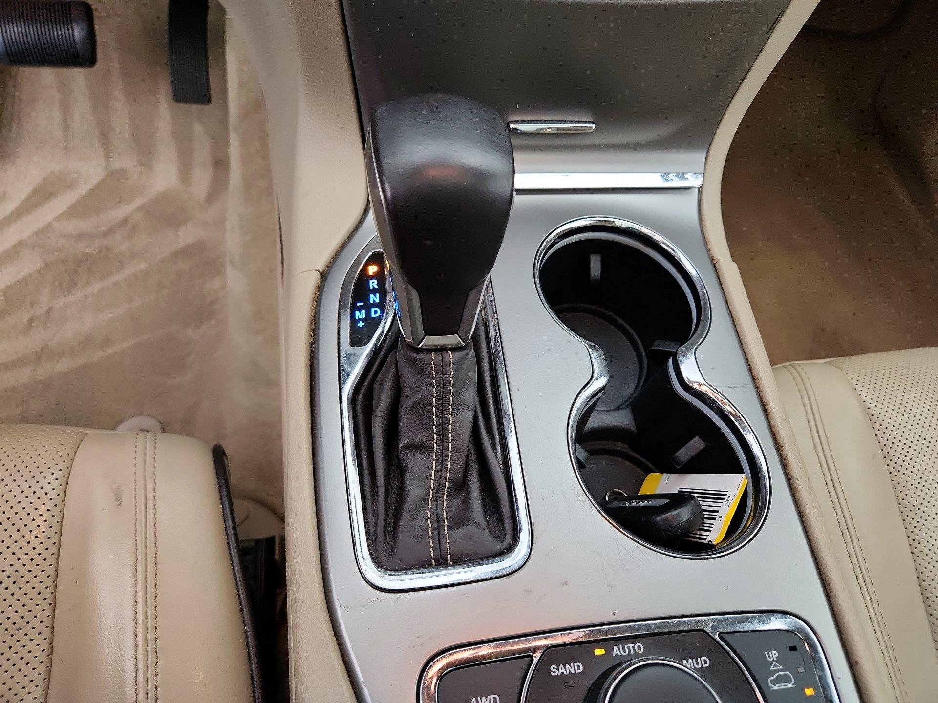 Thumbnail: 2018 Jeep Grand Cherokee - 18