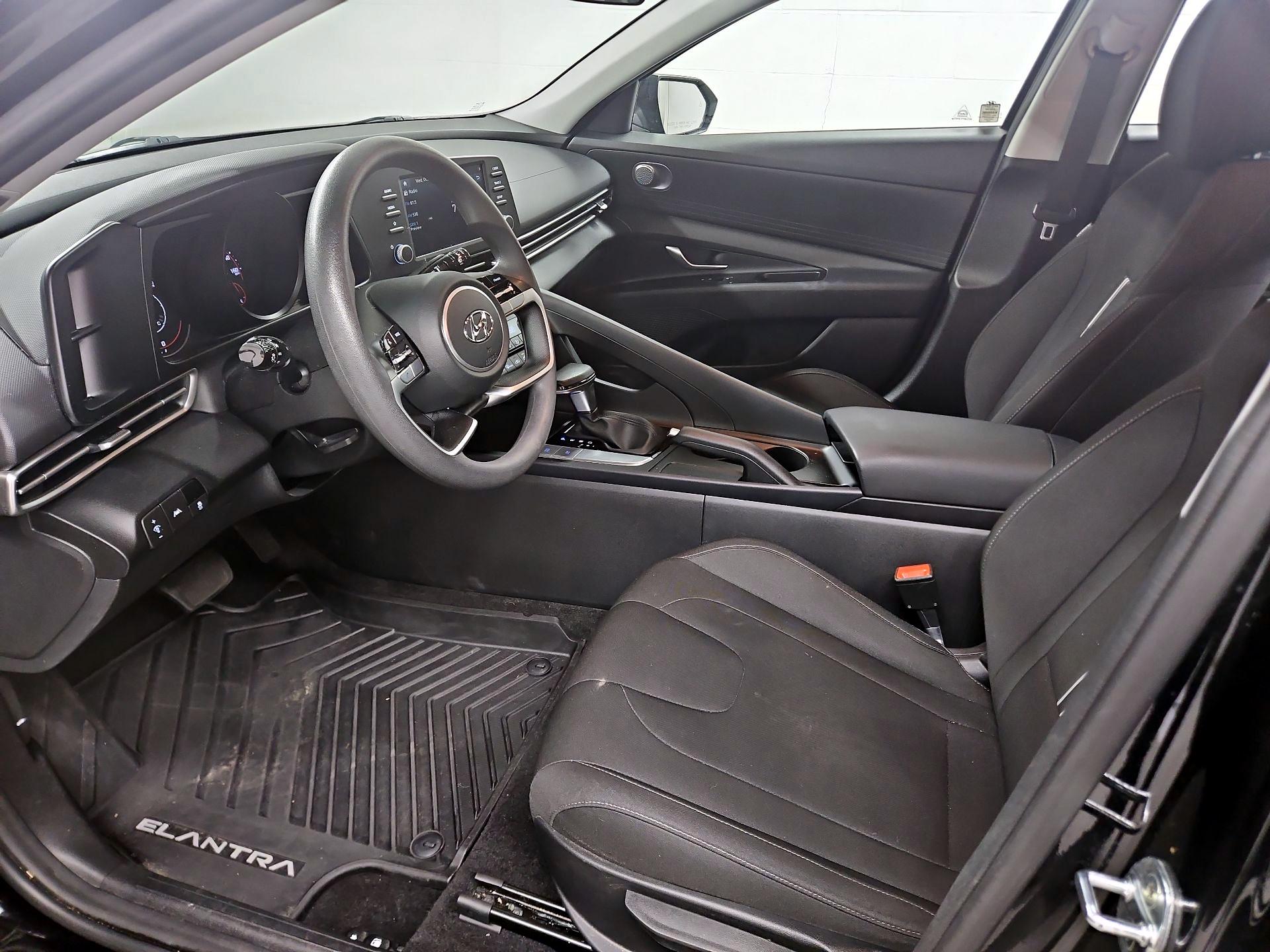 Thumbnail: 2023 Hyundai Elantra - 11