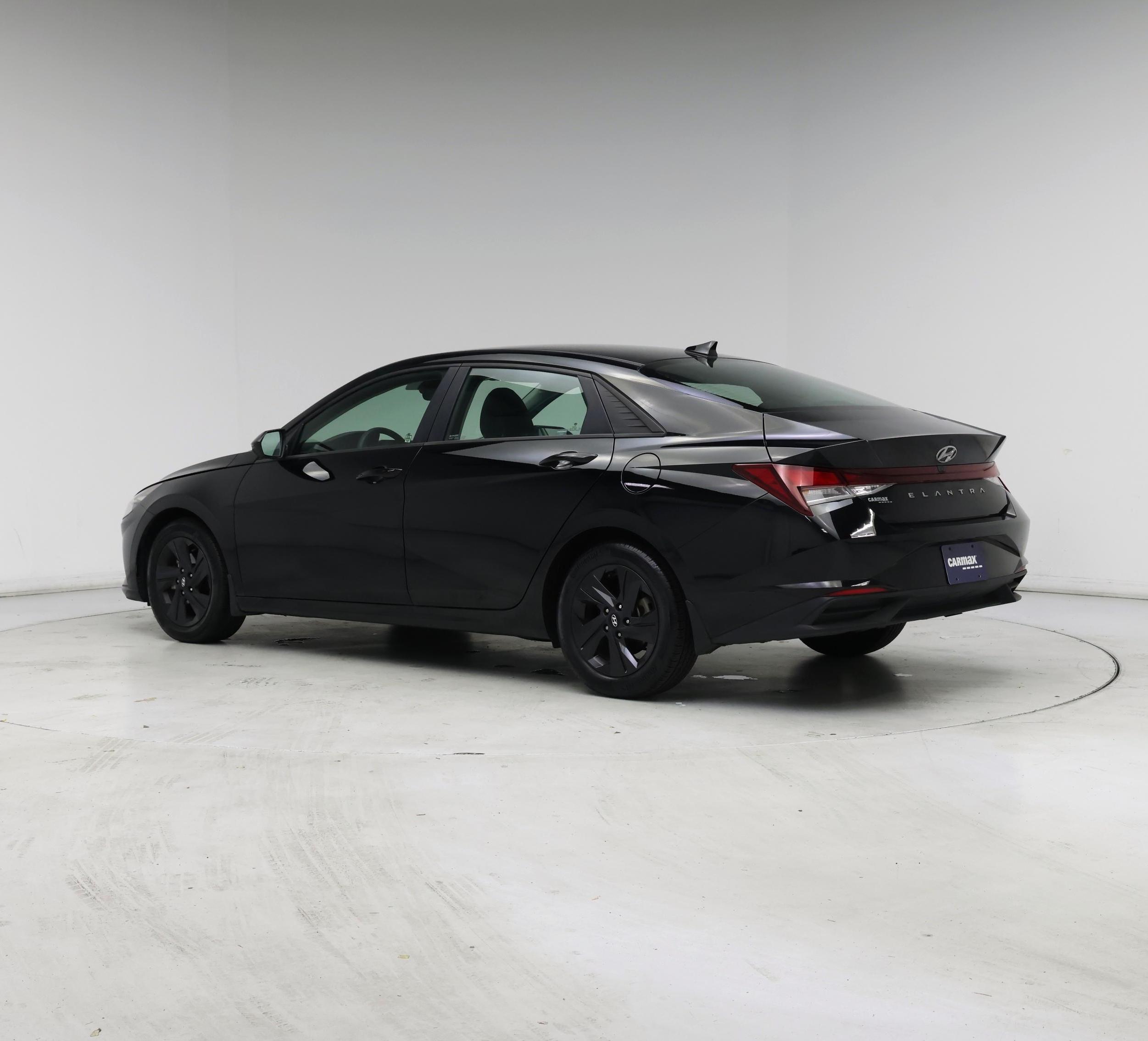 Thumbnail: 2023 Hyundai Elantra - 2