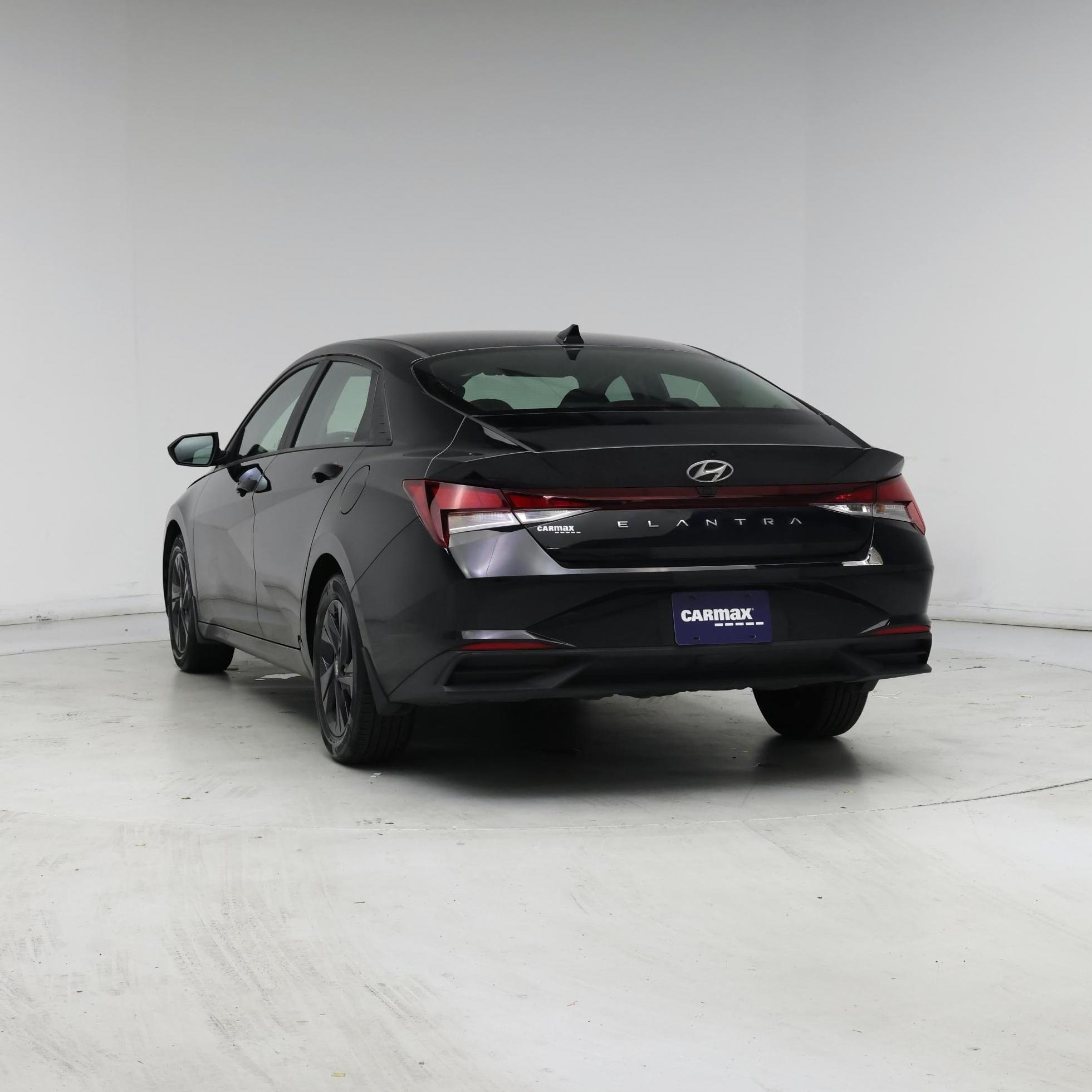 Thumbnail: 2023 Hyundai Elantra - 6
