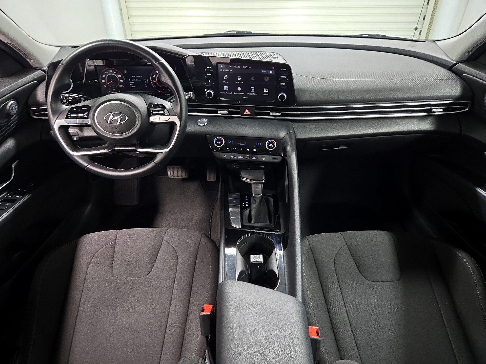 Thumbnail: 2022 Hyundai Elantra - 9