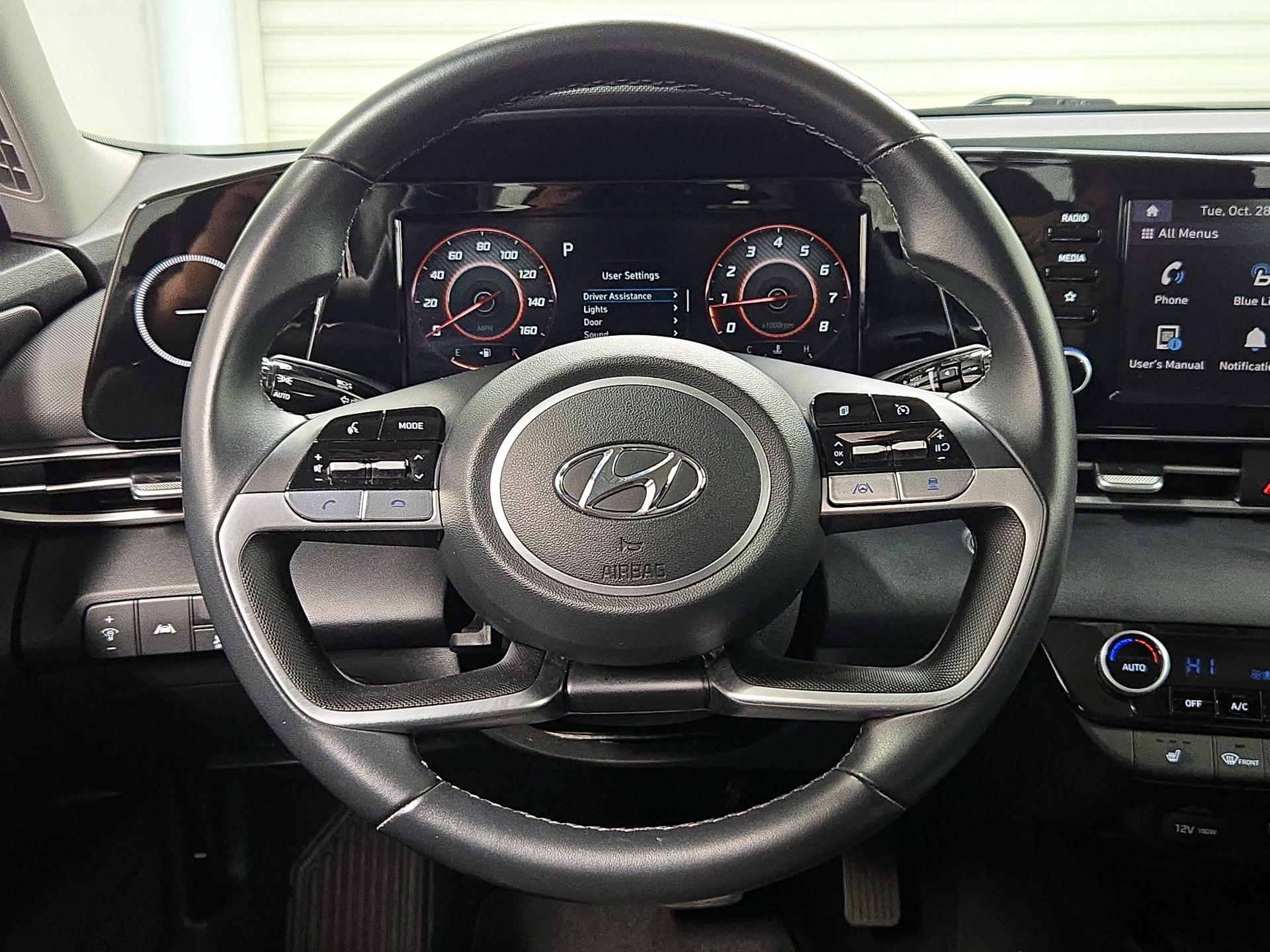 Thumbnail: 2022 Hyundai Elantra - 10