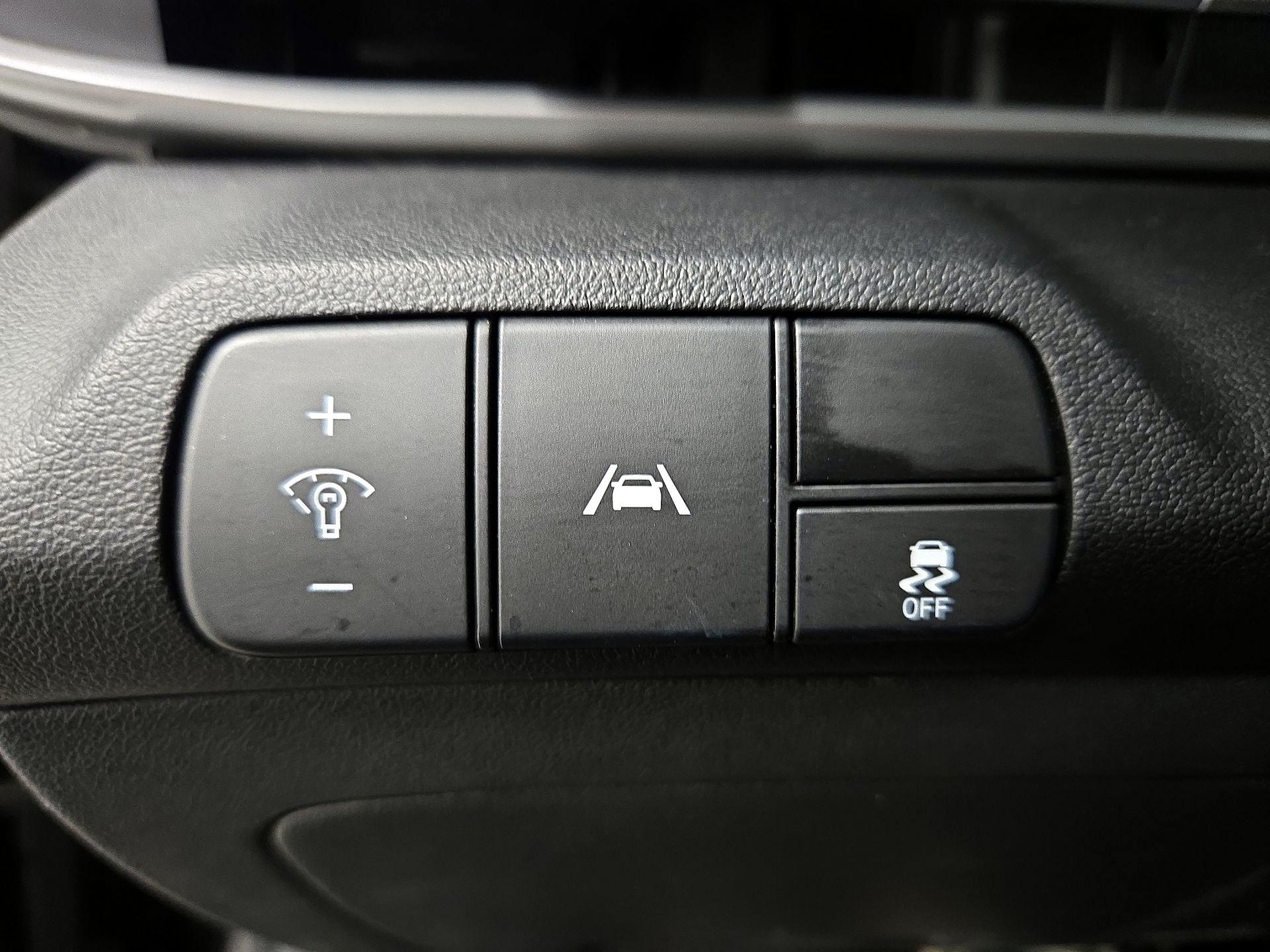 Thumbnail: 2022 Hyundai Elantra - 13