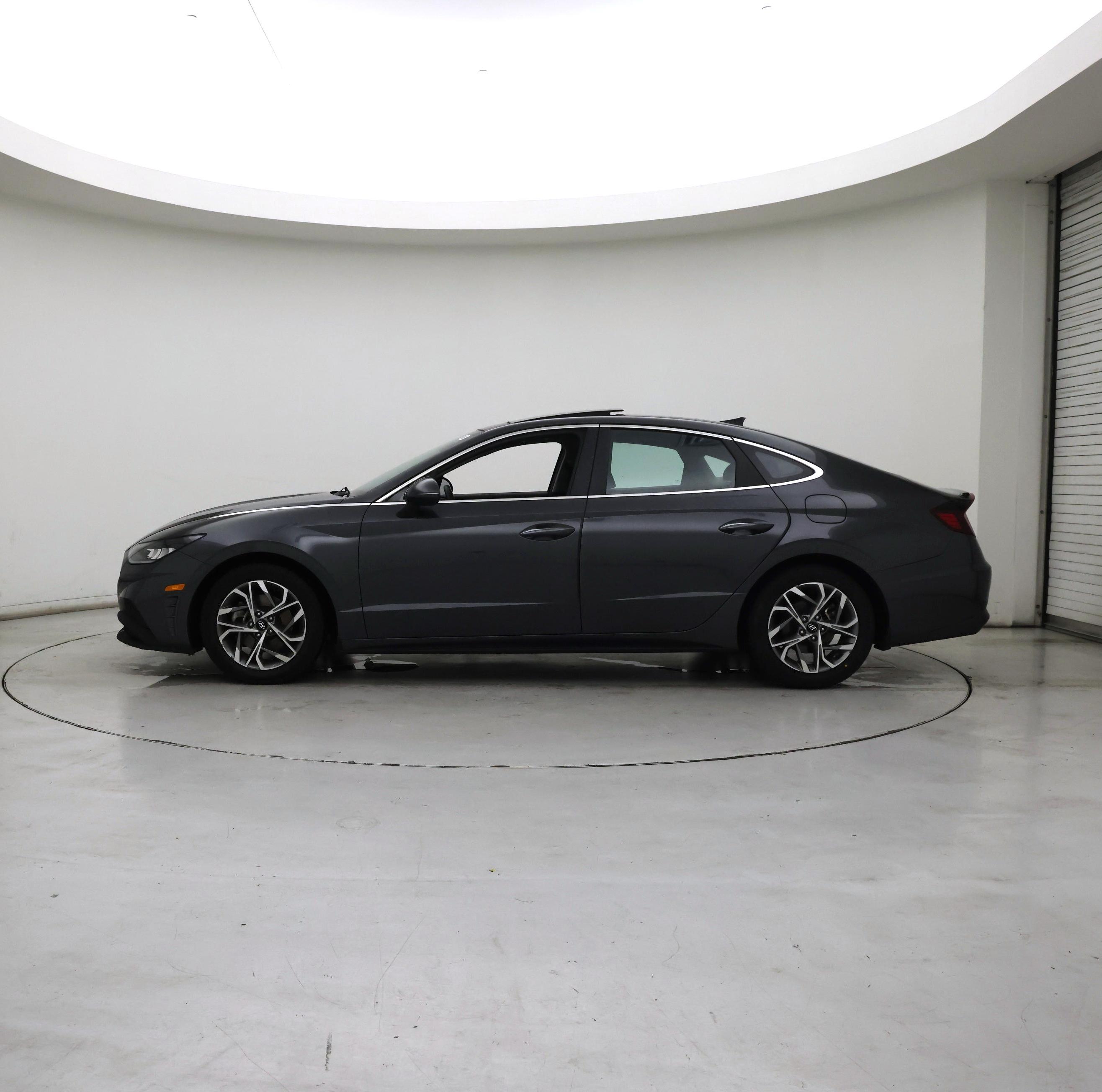 Thumbnail: 2023 Hyundai Sonata - 3