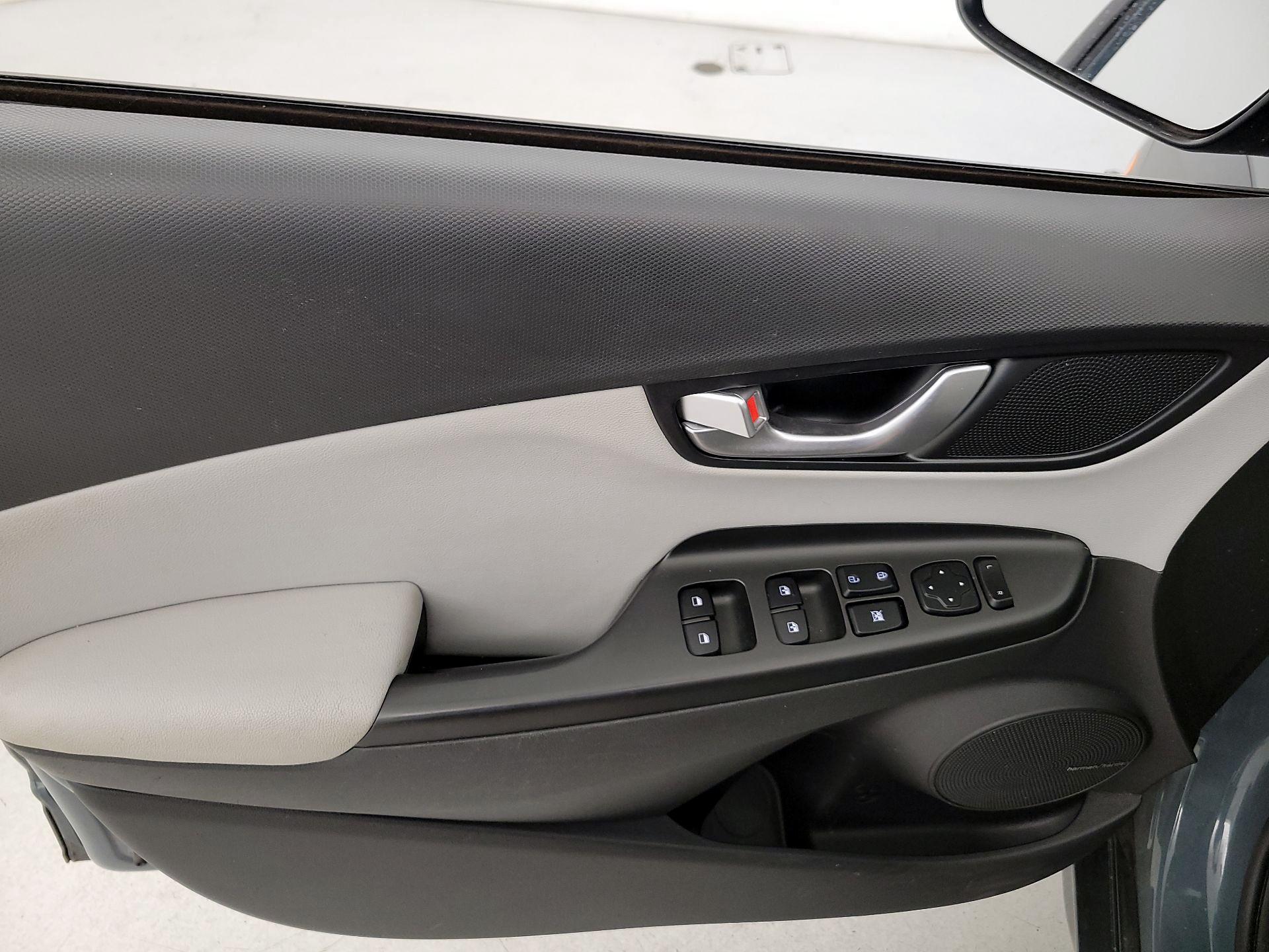 Thumbnail: 2022 Hyundai Kona - 12