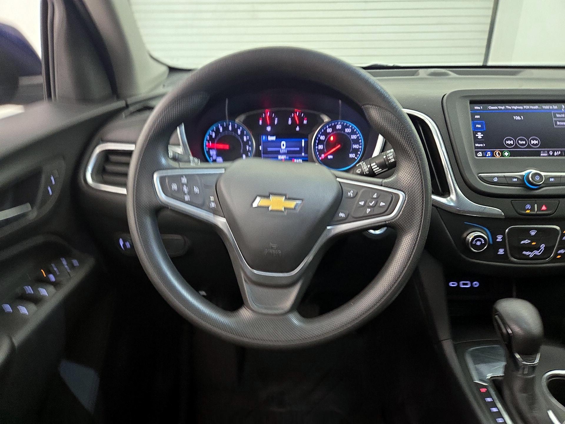 Thumbnail: 2022 Chevrolet Equinox - 10