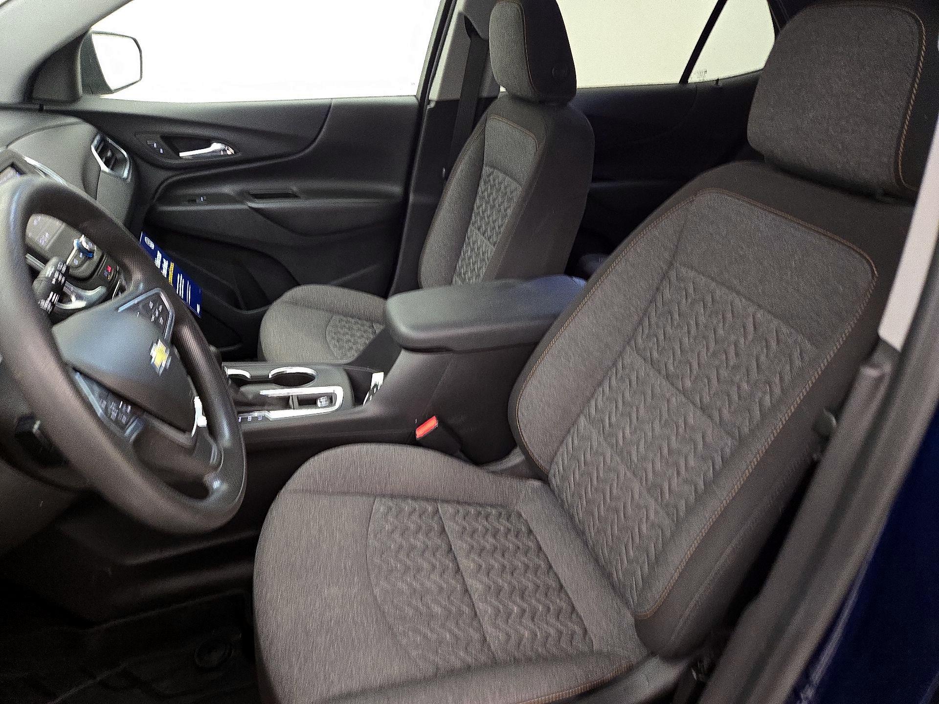 Thumbnail: 2022 Chevrolet Equinox - 11