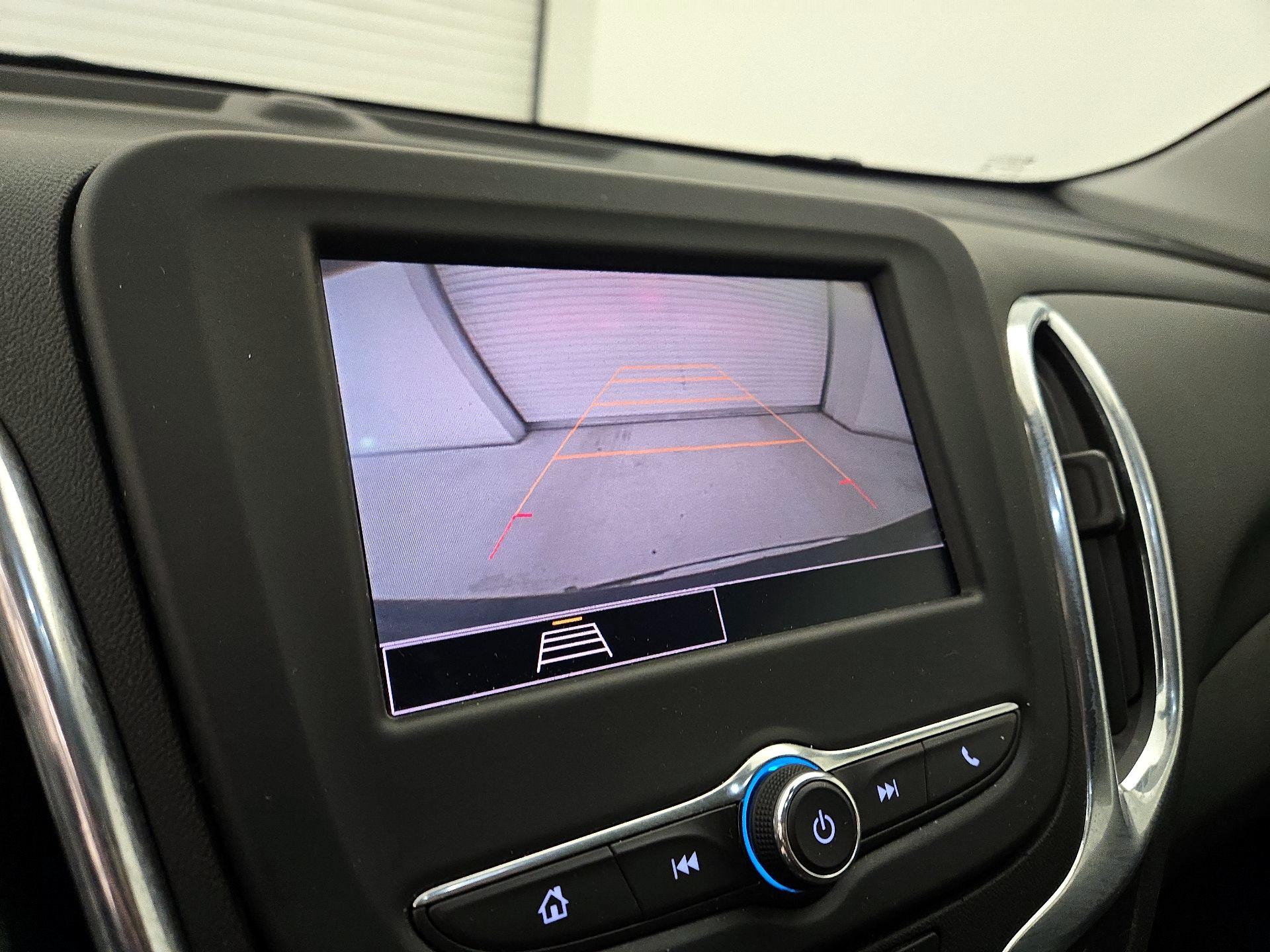 Thumbnail: 2022 Chevrolet Equinox - 14