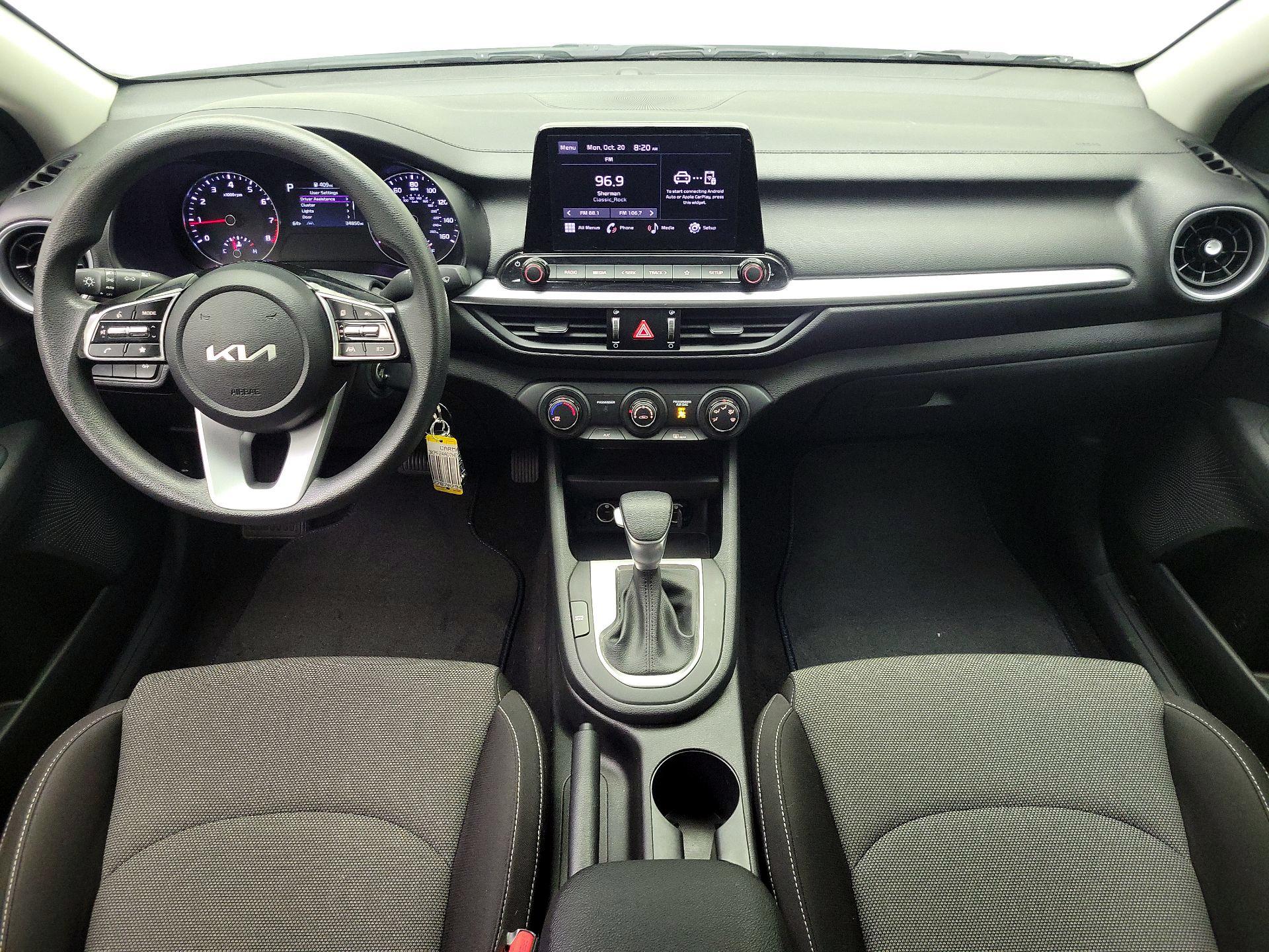 Thumbnail: 2022 Kia Forte - 9