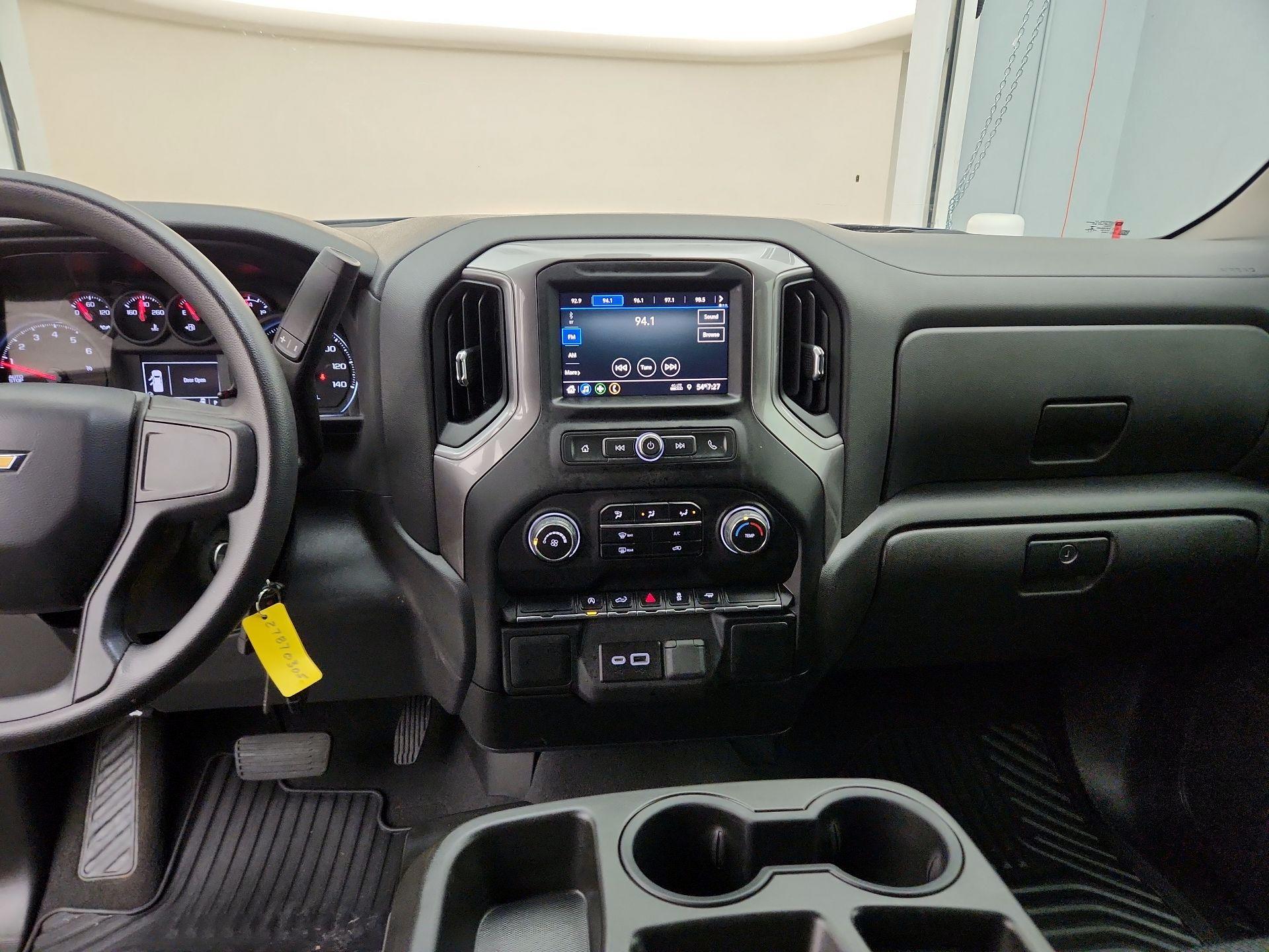 Thumbnail: 2022 Chevrolet Silverado 1500 - 9