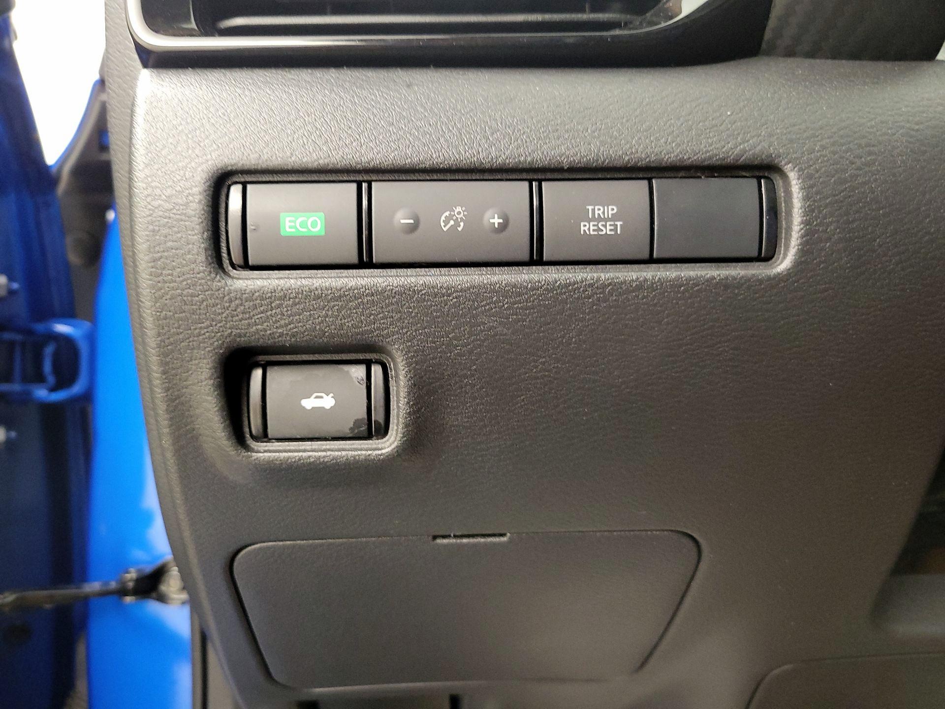 Thumbnail: 2022 Nissan Sentra - 13