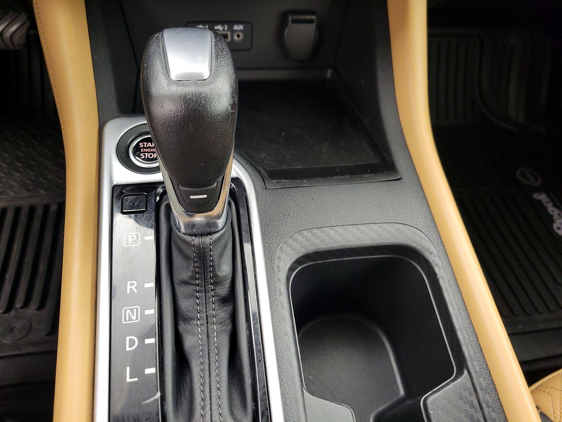 Thumbnail: 2022 Nissan Sentra - 17