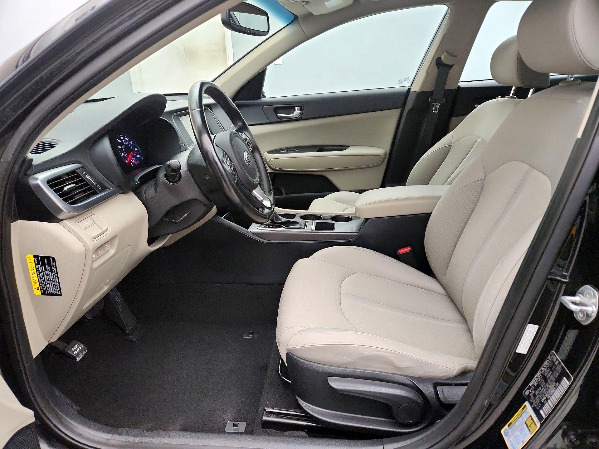 Thumbnail: 2017 Kia Optima - 11