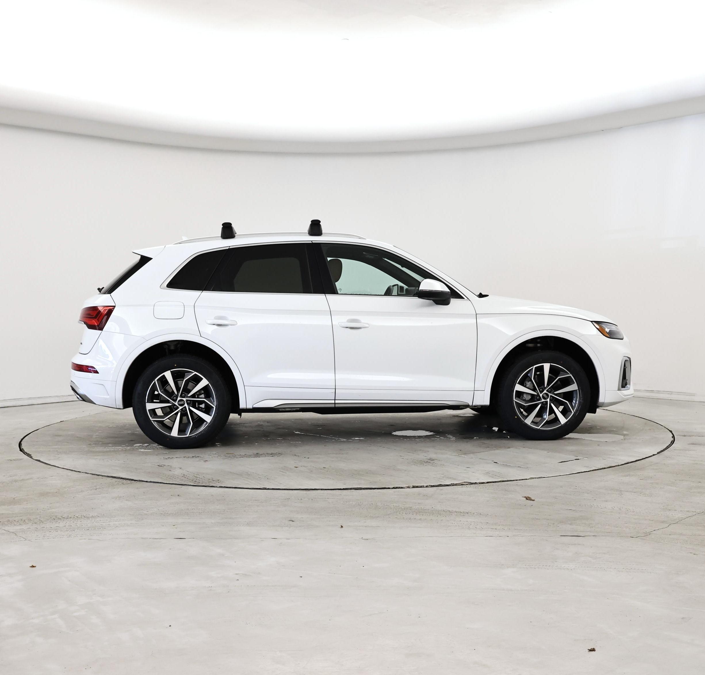Thumbnail: 2024 Audi Q5 - 7