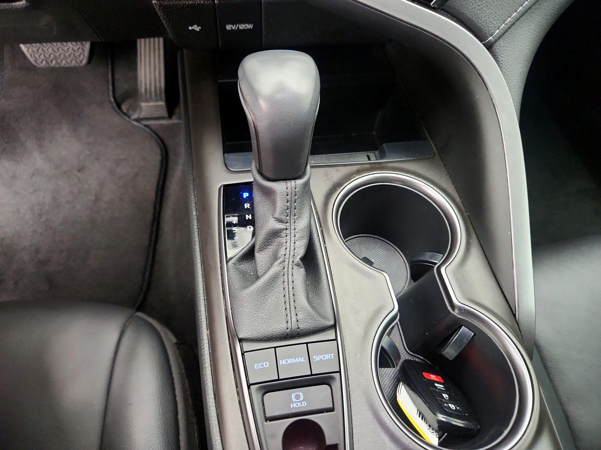 Thumbnail: 2023 Toyota Camry - 17