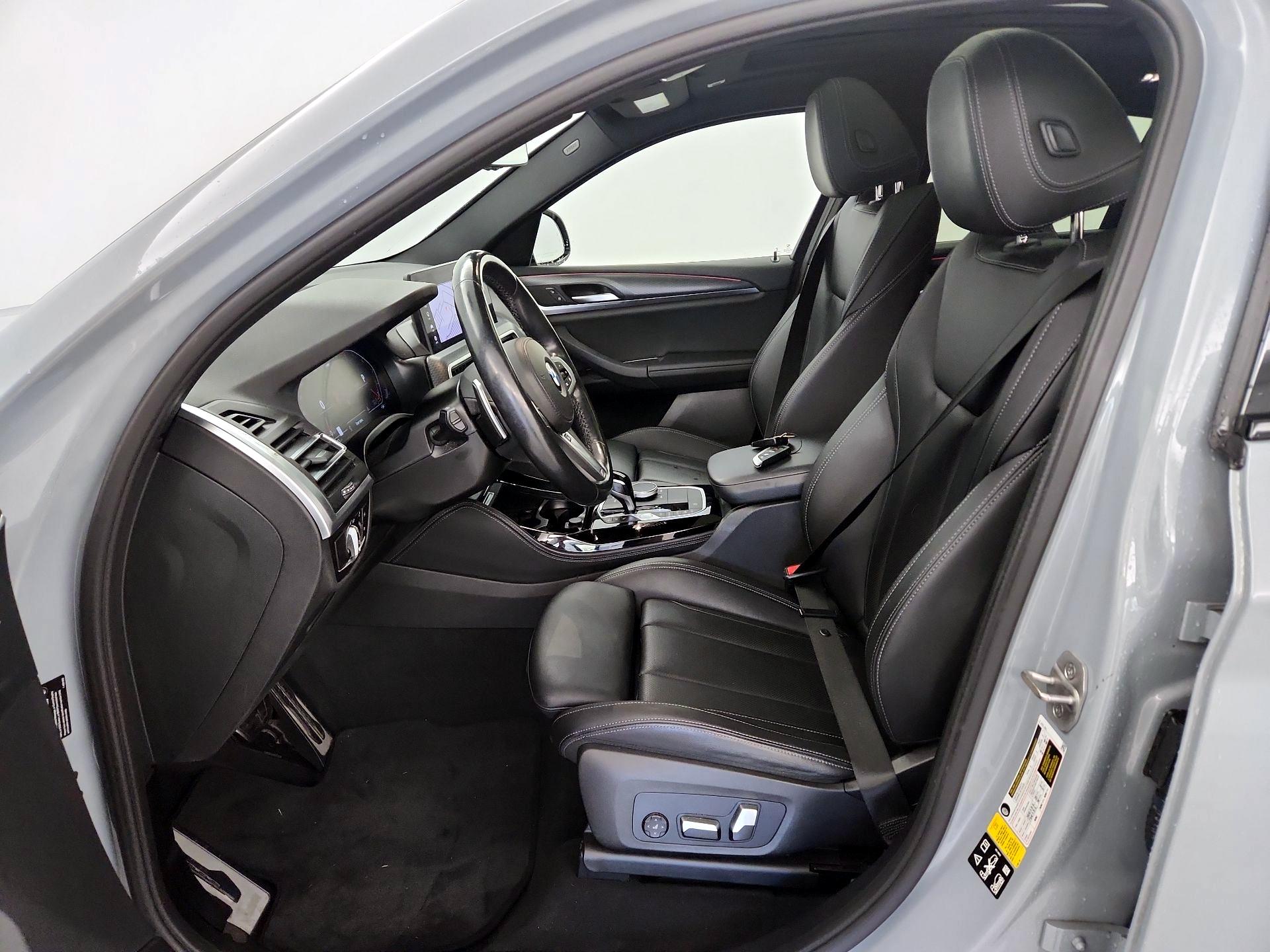 Thumbnail: 2022 BMW X4 - 11