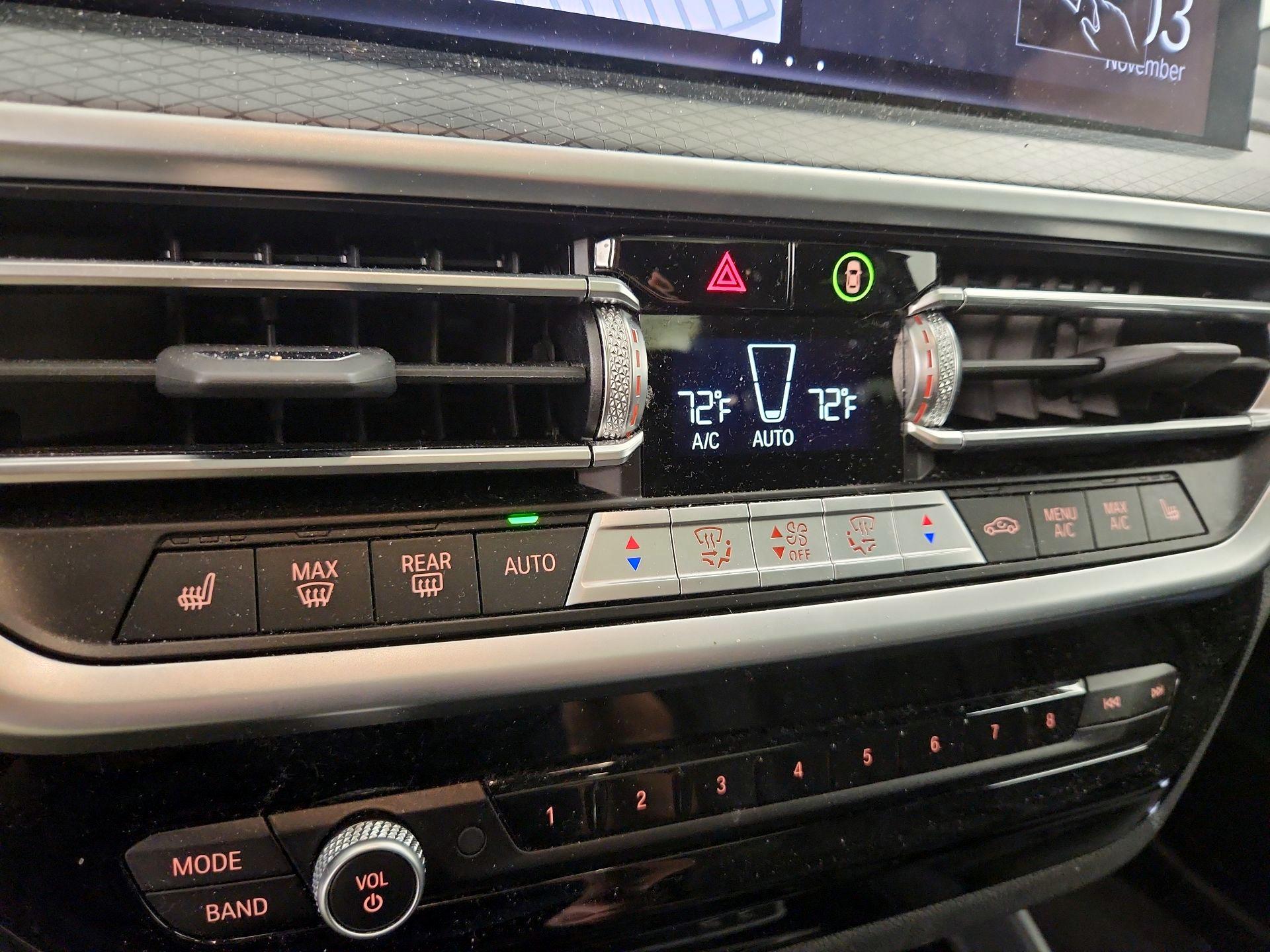 Thumbnail: 2022 BMW X4 - 17