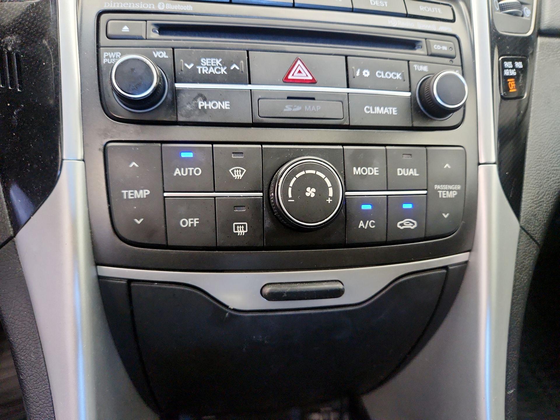 Thumbnail: 2014 Hyundai Sonata - 17