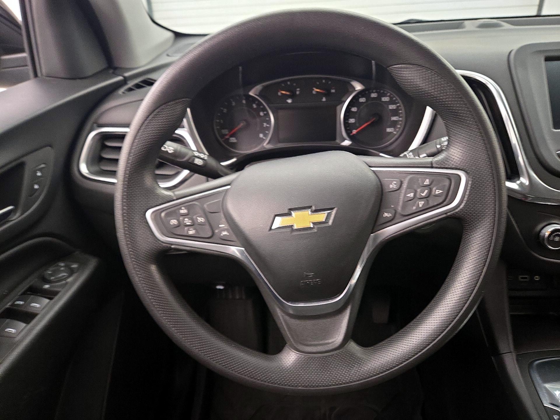 Thumbnail: 2022 Chevrolet Equinox - 10