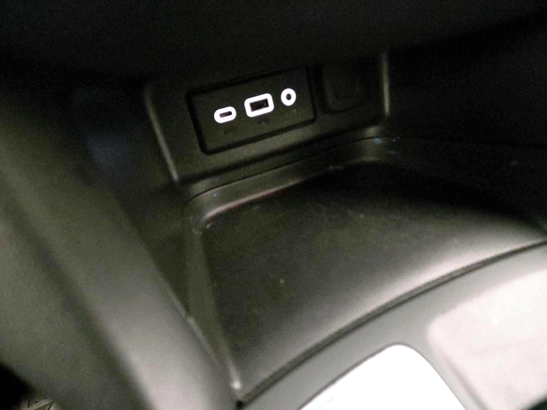 Thumbnail: 2022 Chevrolet Equinox - 18