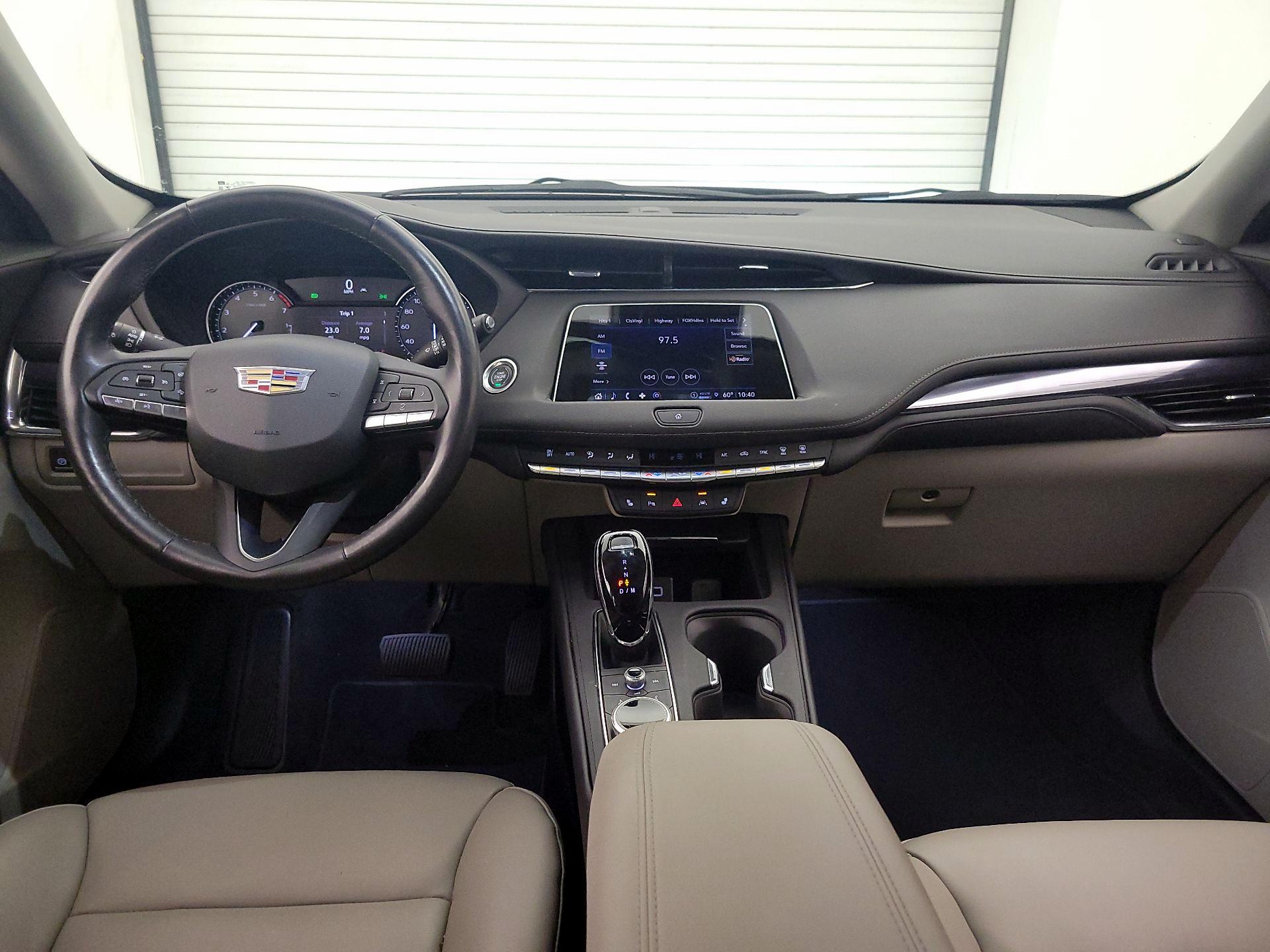 Thumbnail: 2023 Cadillac XT4 - 9