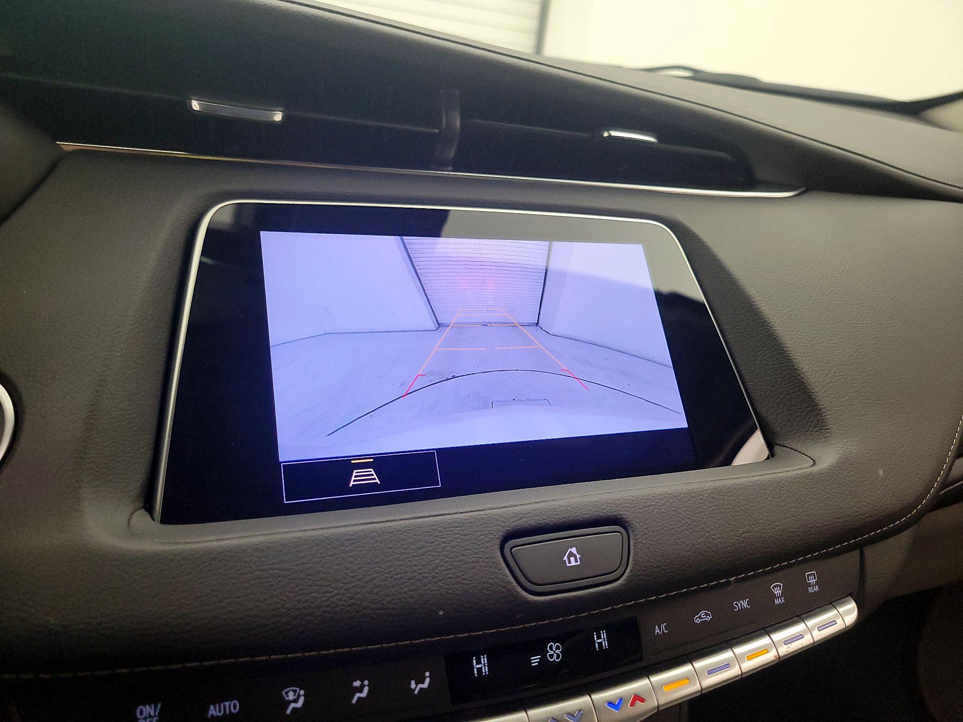 Thumbnail: 2023 Cadillac XT4 - 14