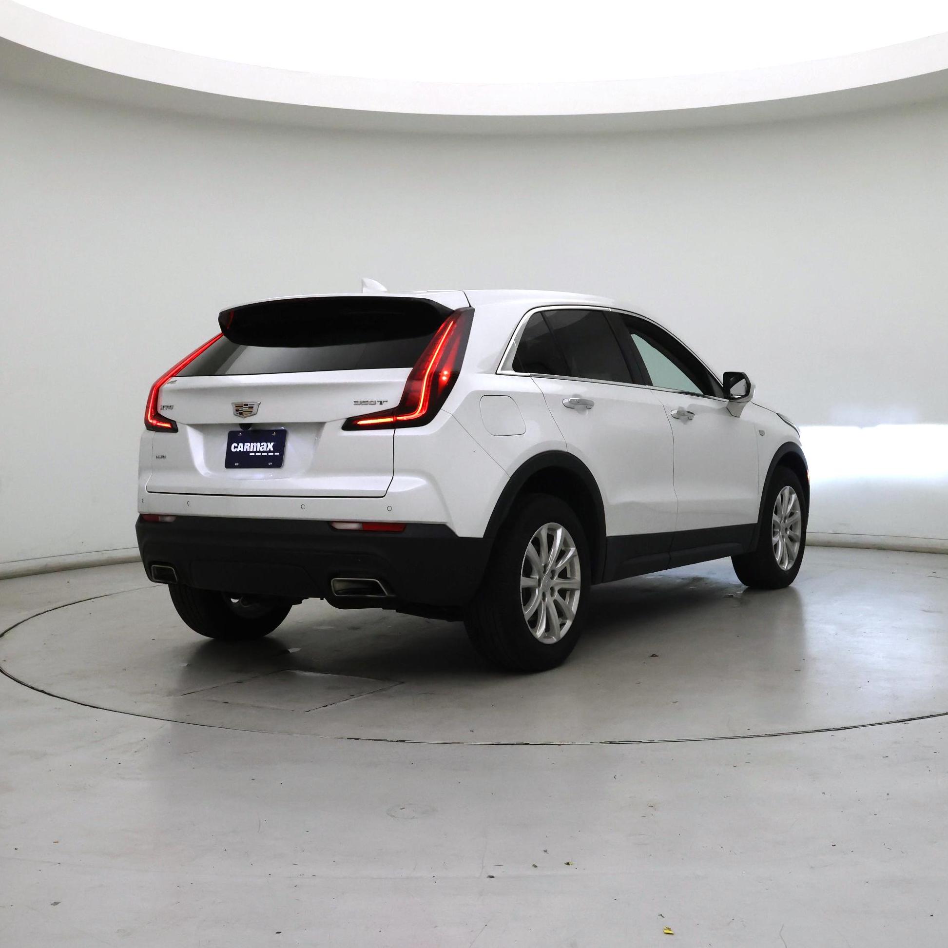 Thumbnail: 2023 Cadillac XT4 - 8