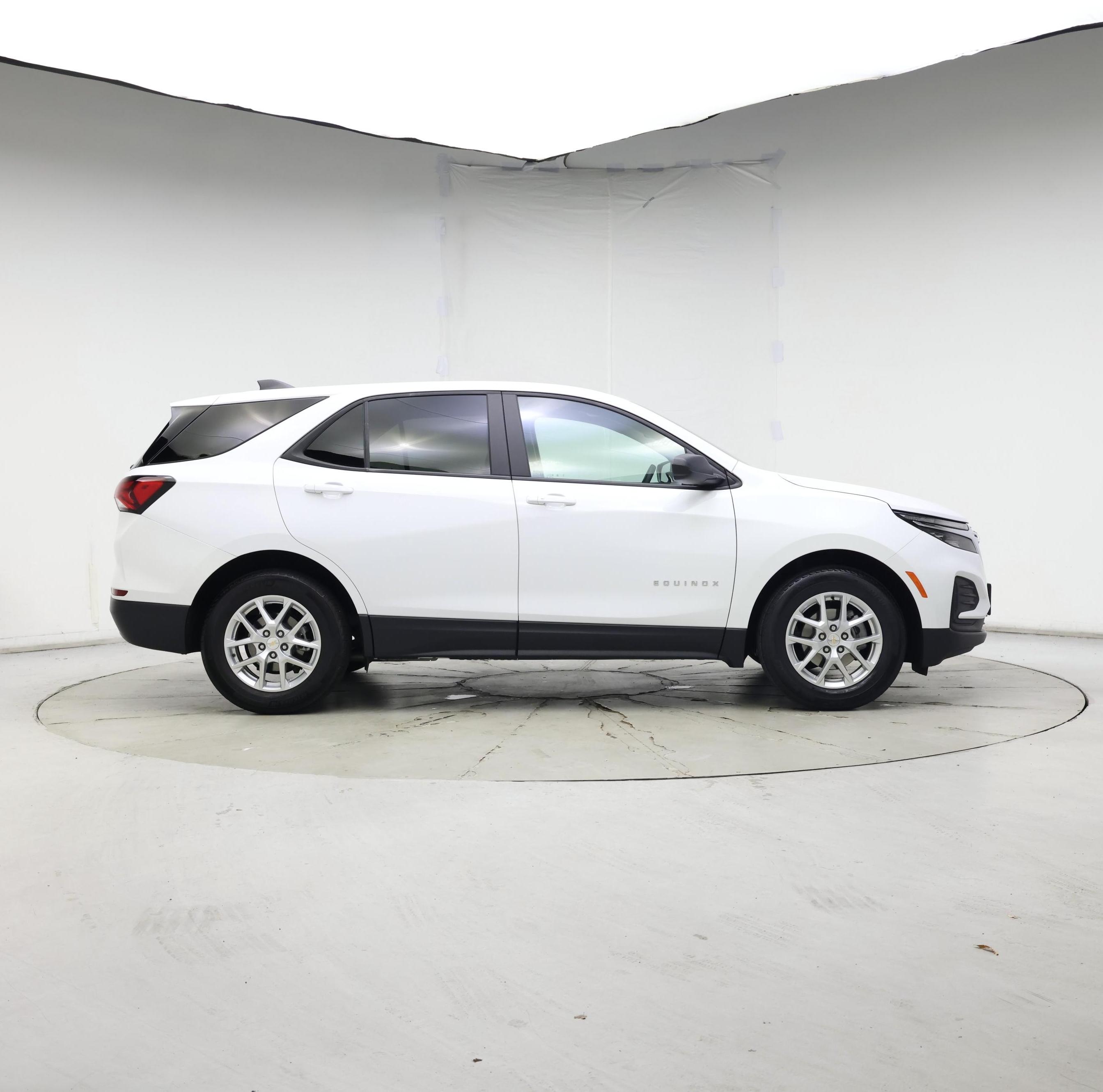 Thumbnail: 2023 Chevrolet Equinox - 7