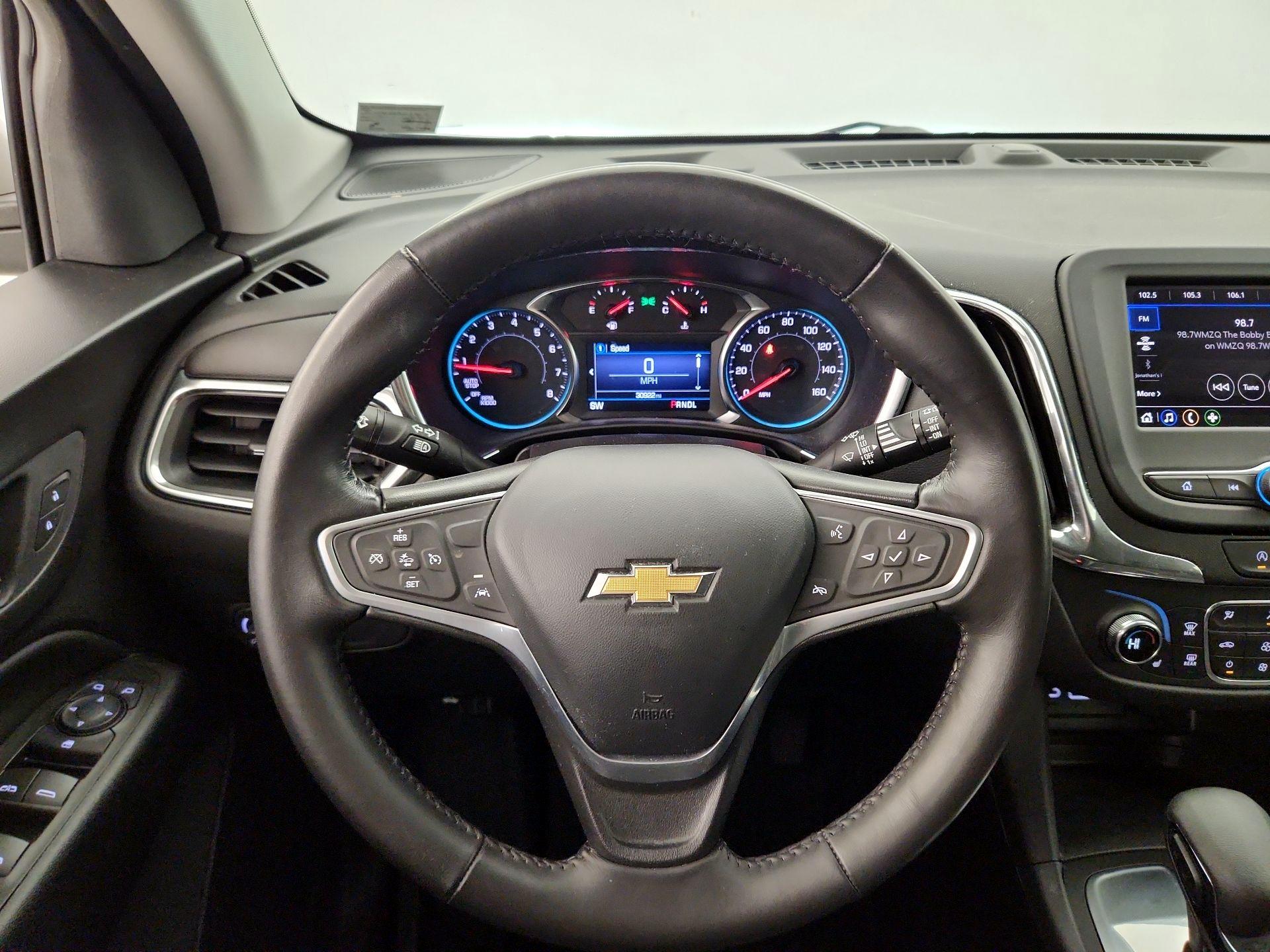 Thumbnail: 2022 Chevrolet Equinox - 10