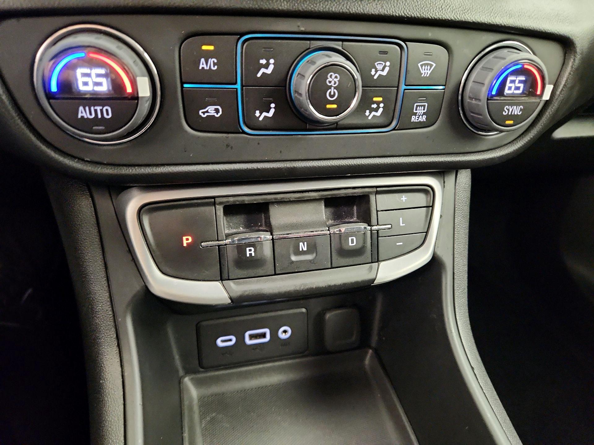 Thumbnail: 2022 GMC Terrain - 16