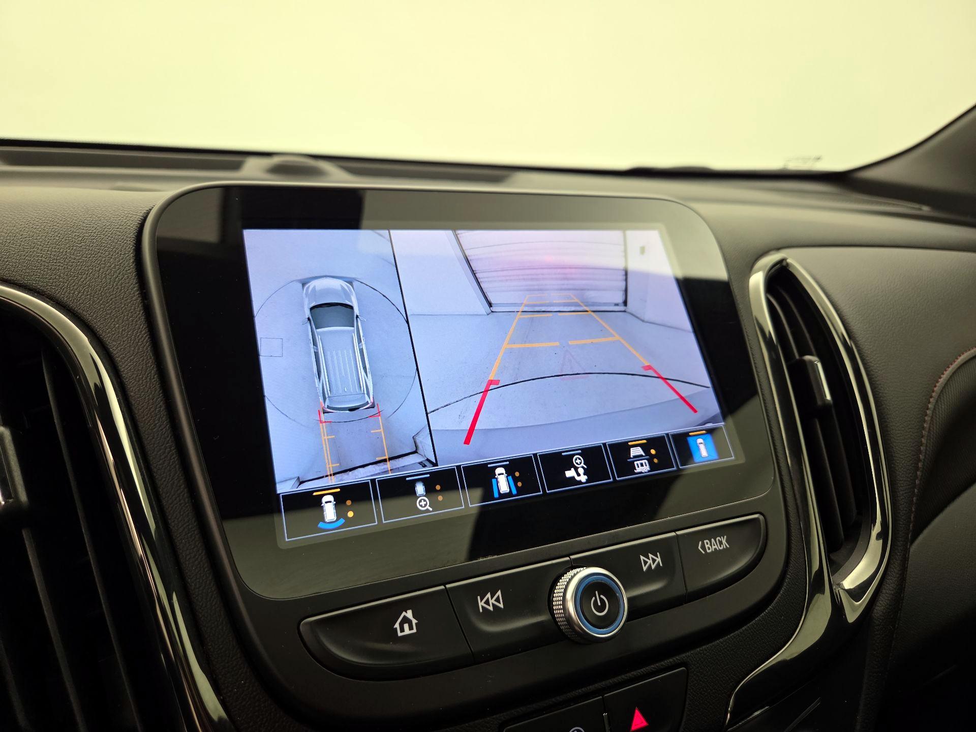 Thumbnail: 2022 Chevrolet Equinox - 15