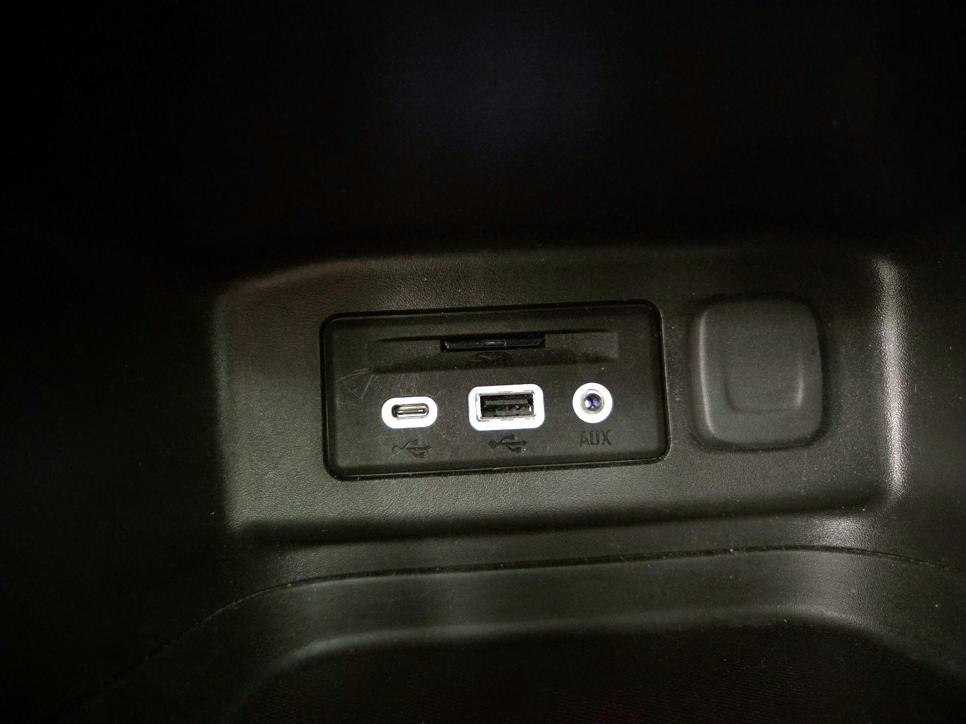 Thumbnail: 2022 Chevrolet Equinox - 19