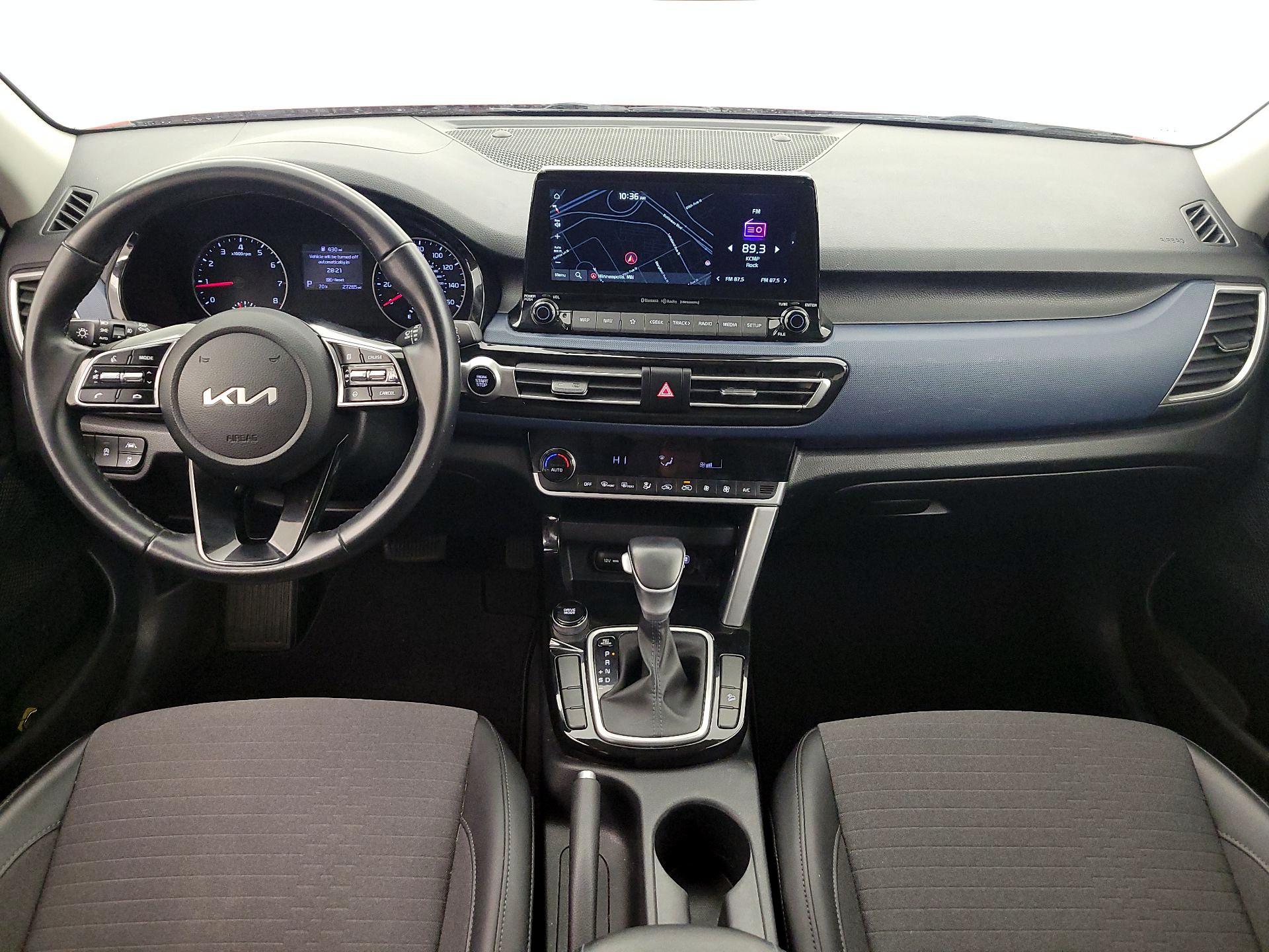 Thumbnail: 2023 Kia Seltos - 9