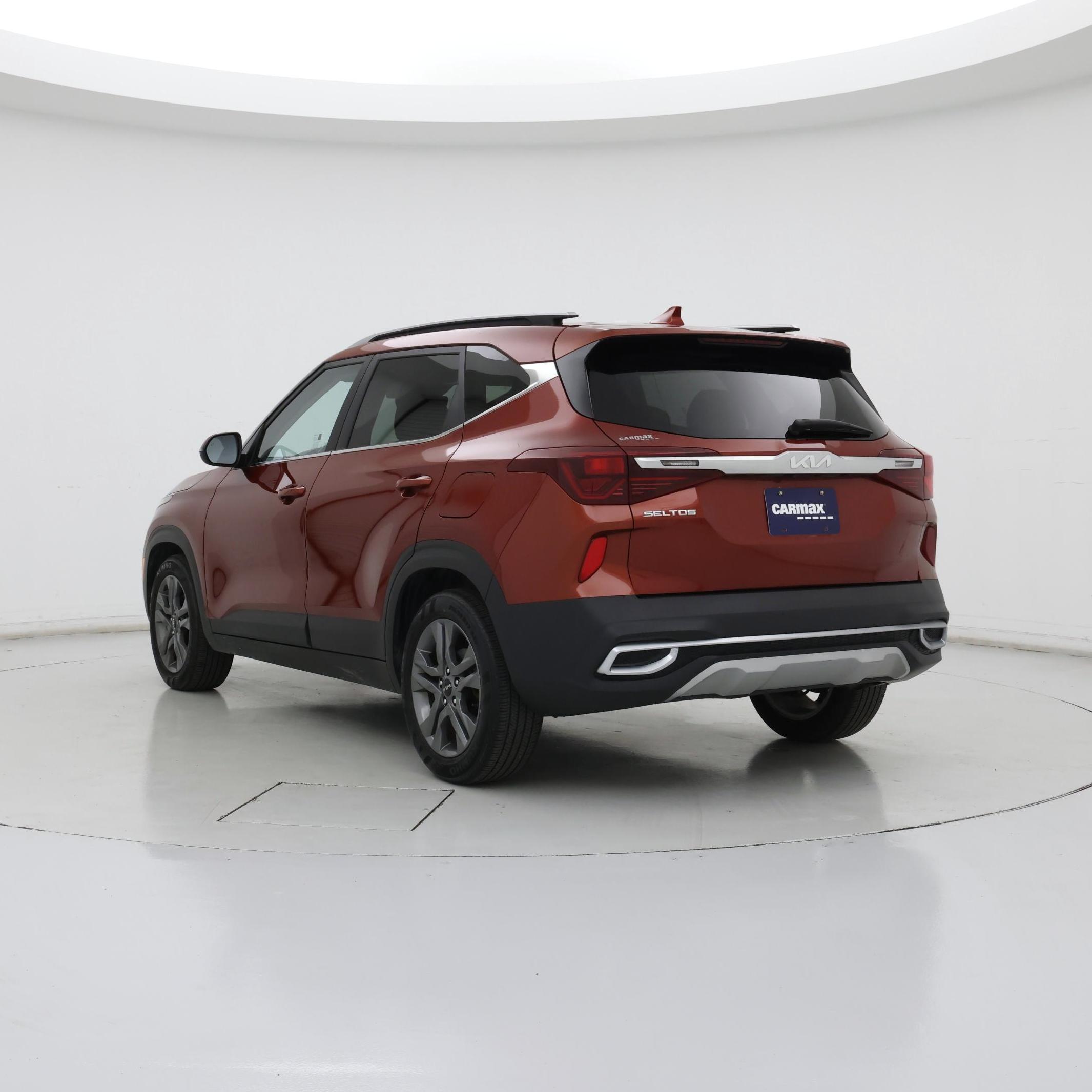 Thumbnail: 2023 Kia Seltos - 2