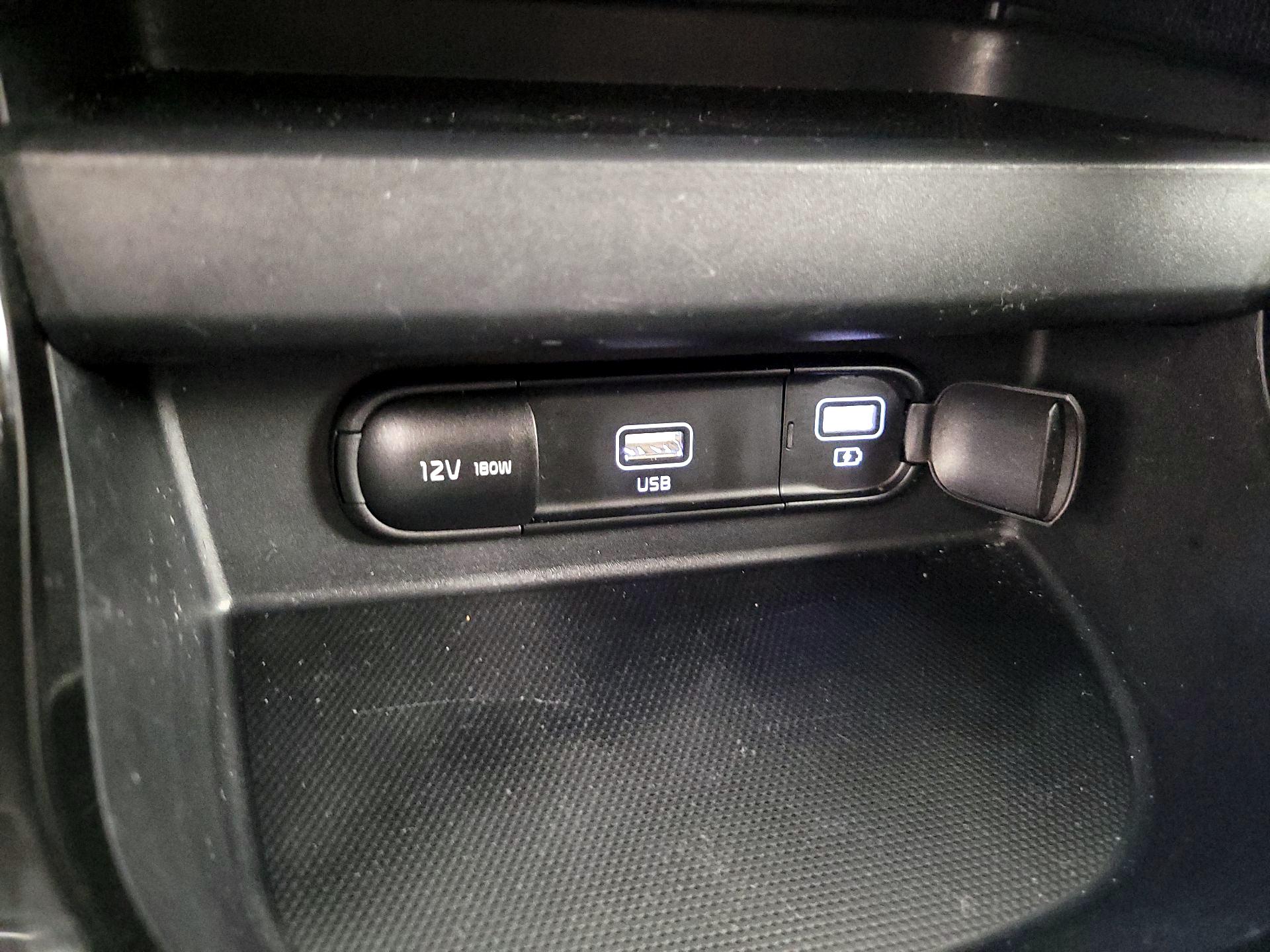 Thumbnail: 2023 Kia Seltos - 19