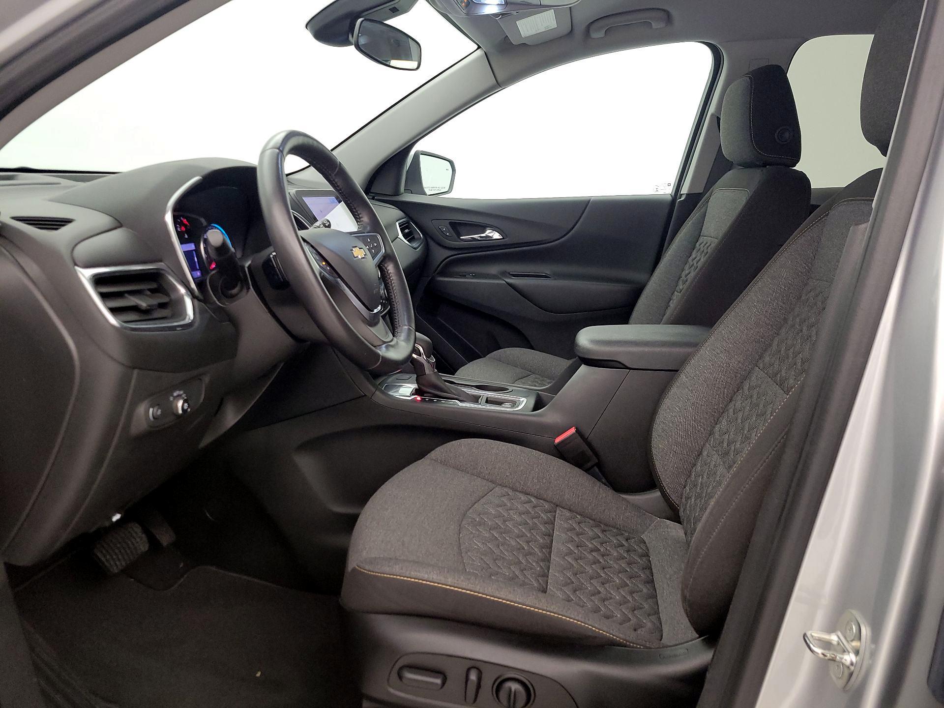 Thumbnail: 2022 Chevrolet Equinox - 11