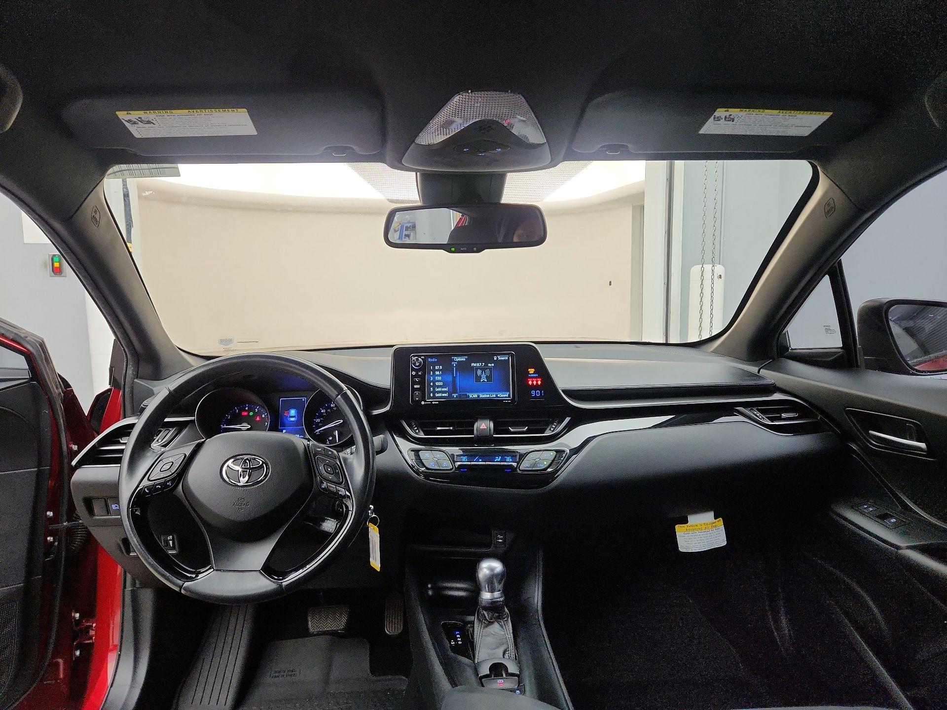 Thumbnail: 2018 Toyota C-HR - 9