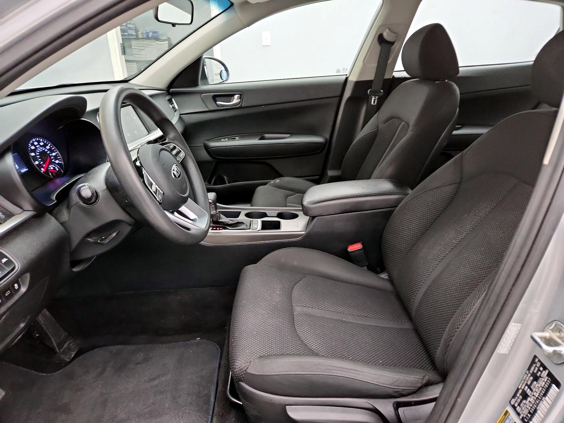 Thumbnail: 2019 Kia Optima - 11