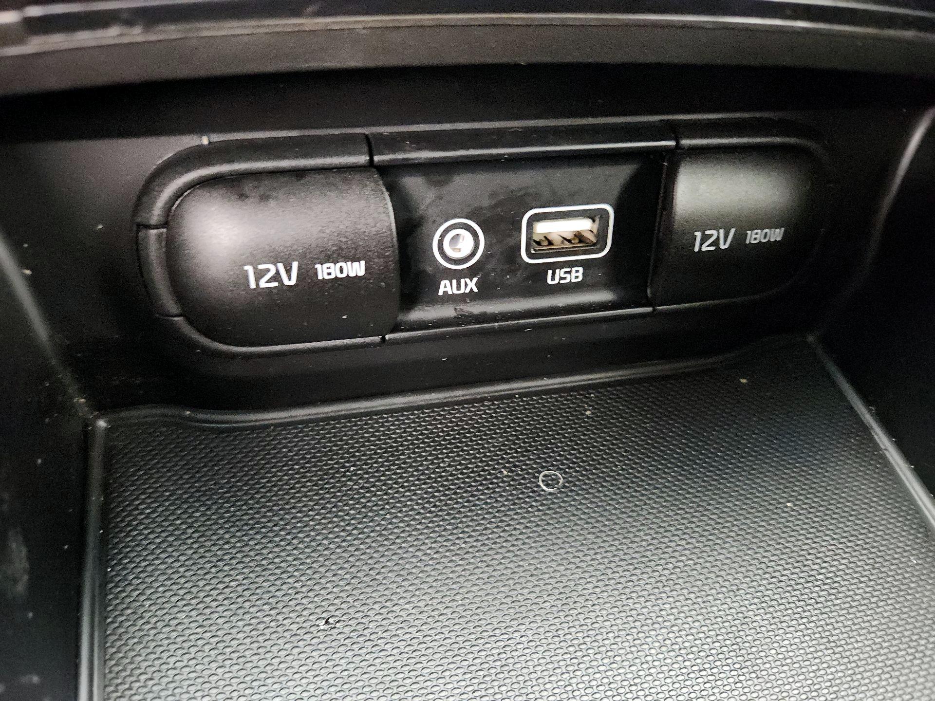 Thumbnail: 2019 Kia Optima - 18