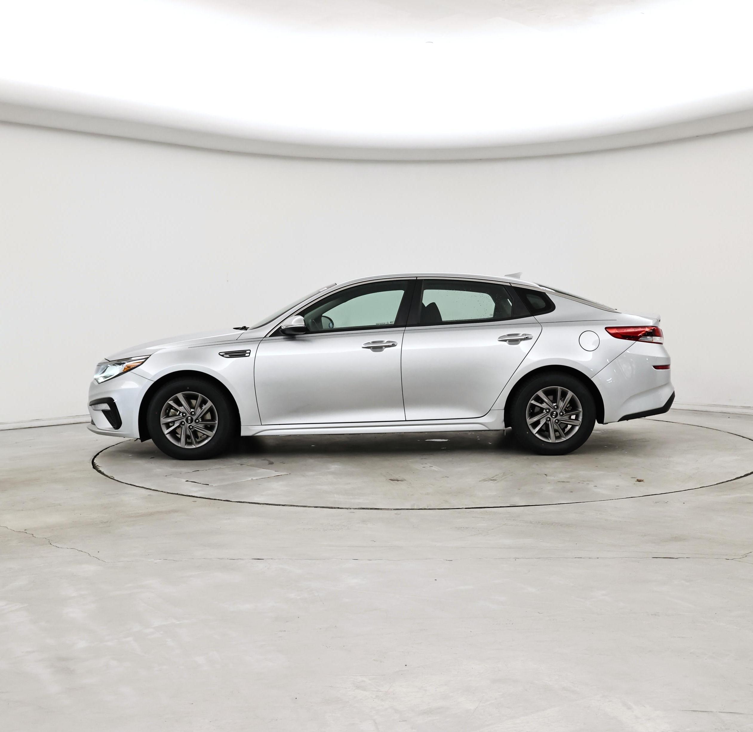 Thumbnail: 2019 Kia Optima - 3