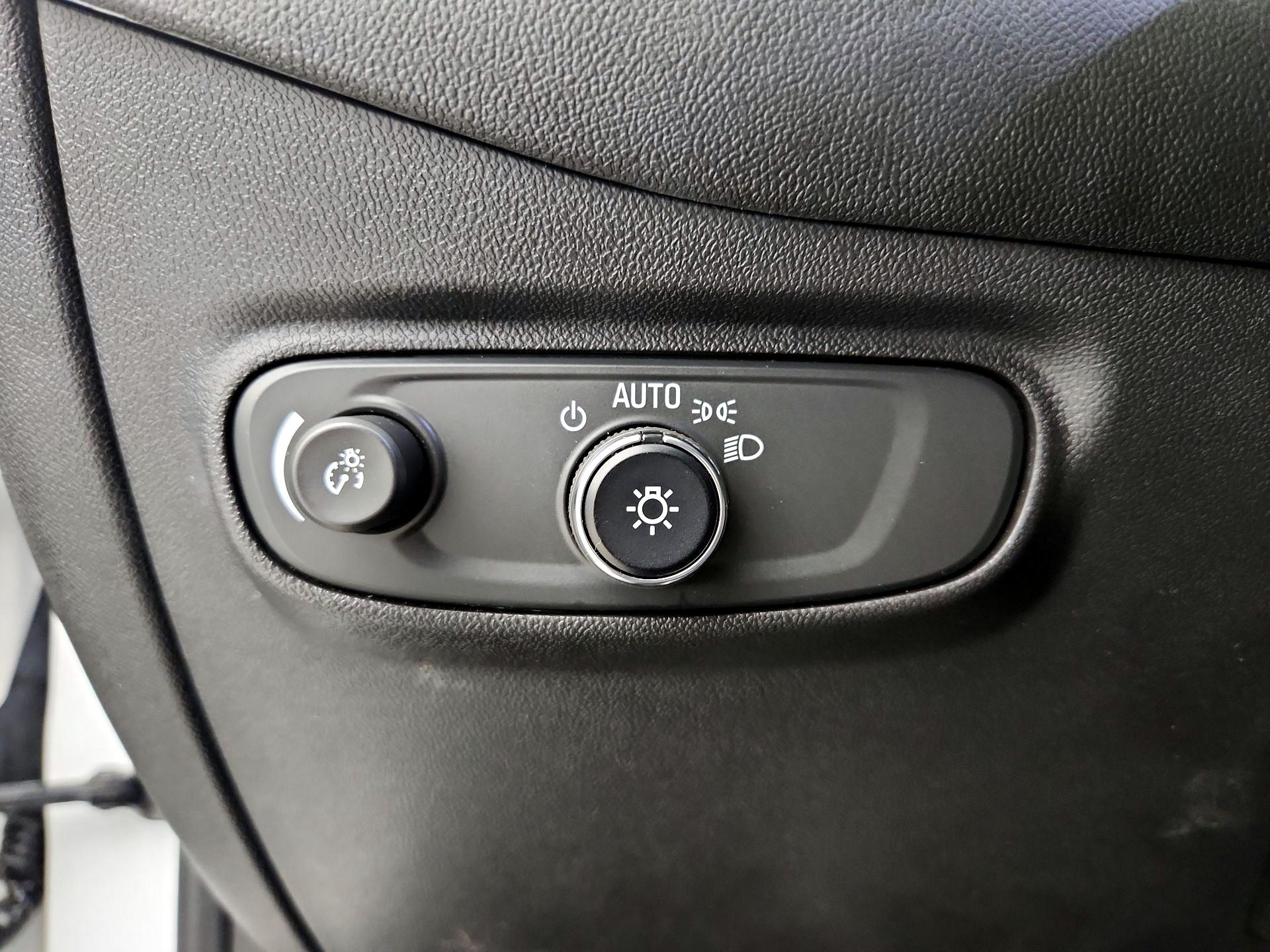 Thumbnail: 2021 Chevrolet Equinox - 13