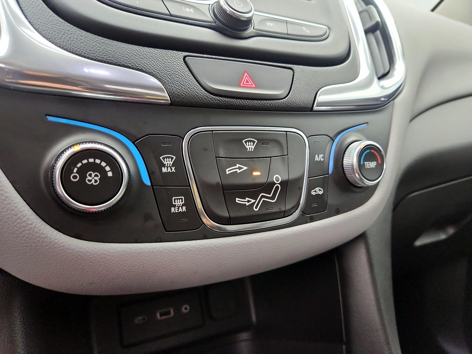 Thumbnail: 2021 Chevrolet Equinox - 16