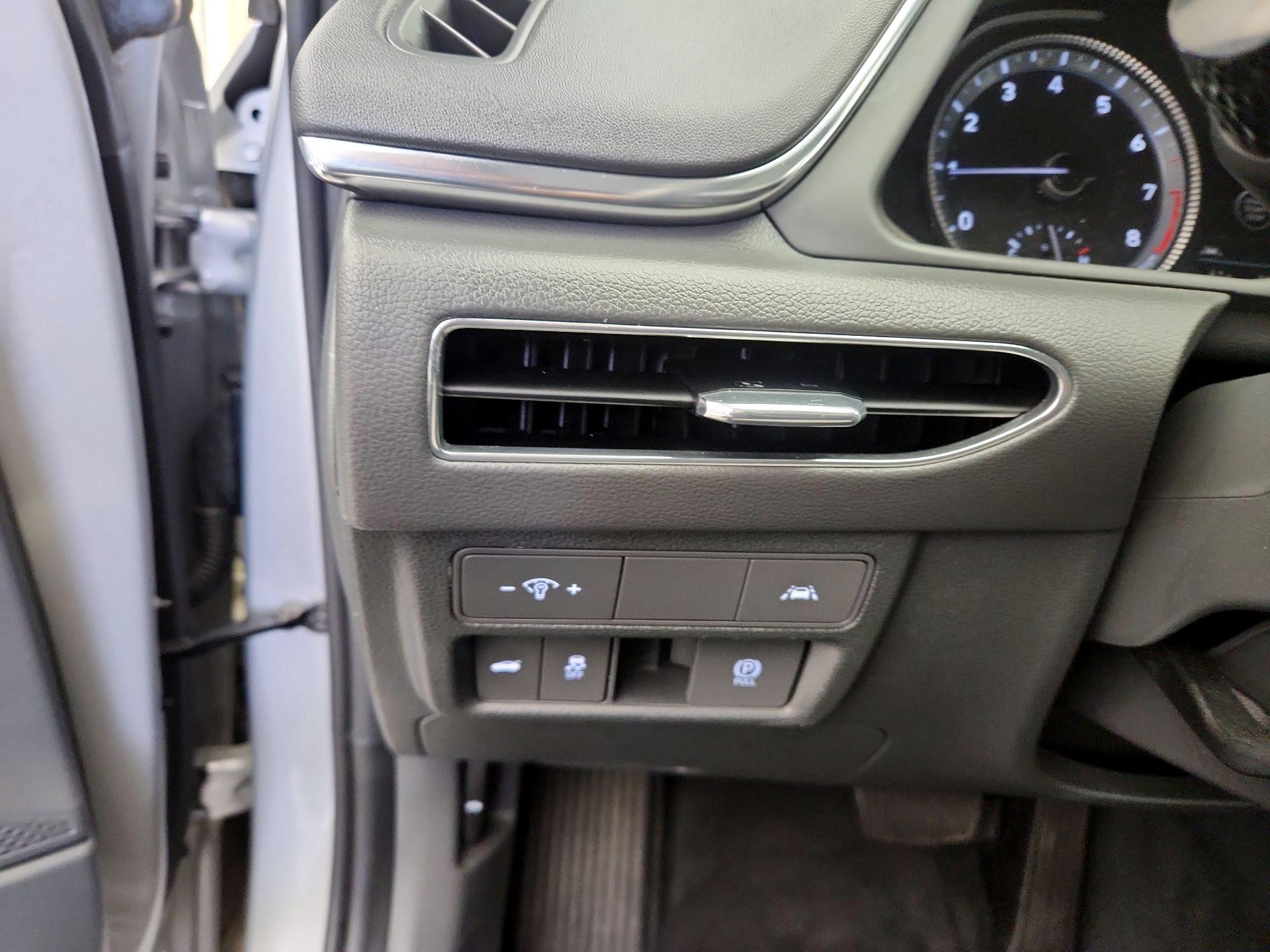 Thumbnail: 2023 Hyundai Sonata - 13