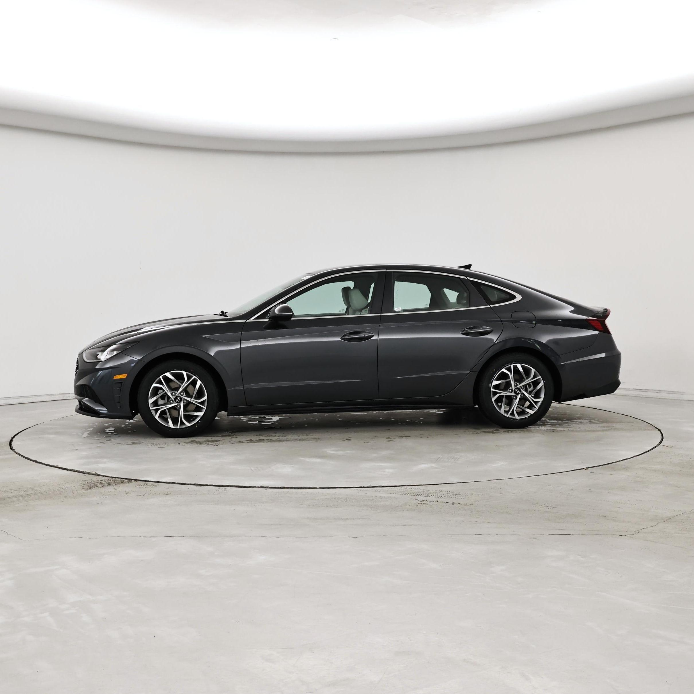 Thumbnail: 2023 Hyundai Sonata - 3