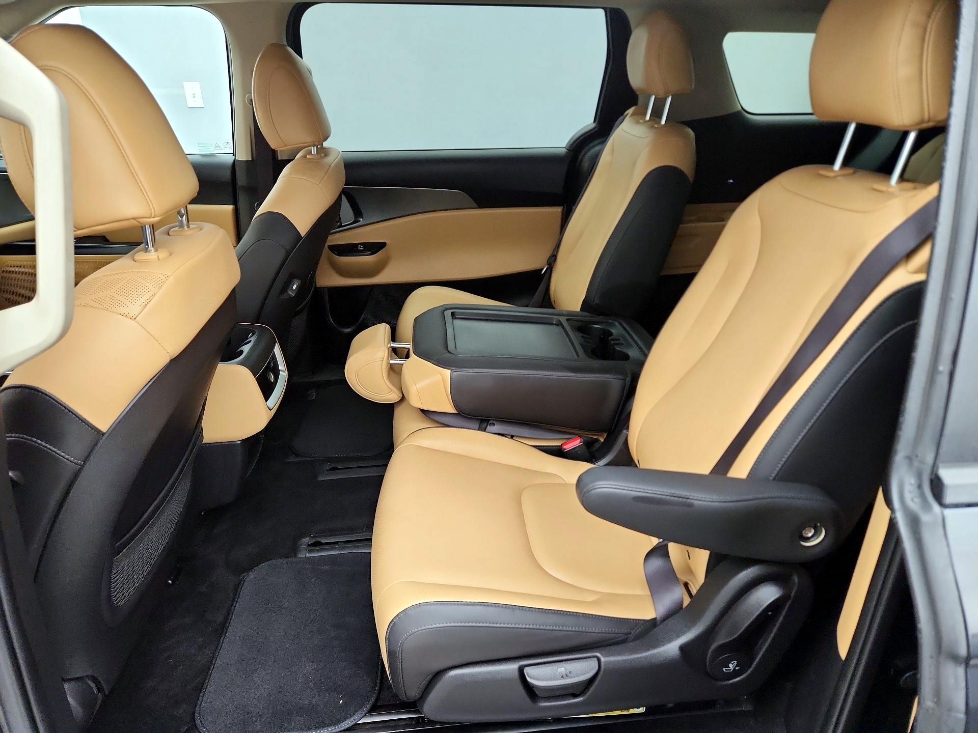 Thumbnail: 2024 Kia Carnival - 19