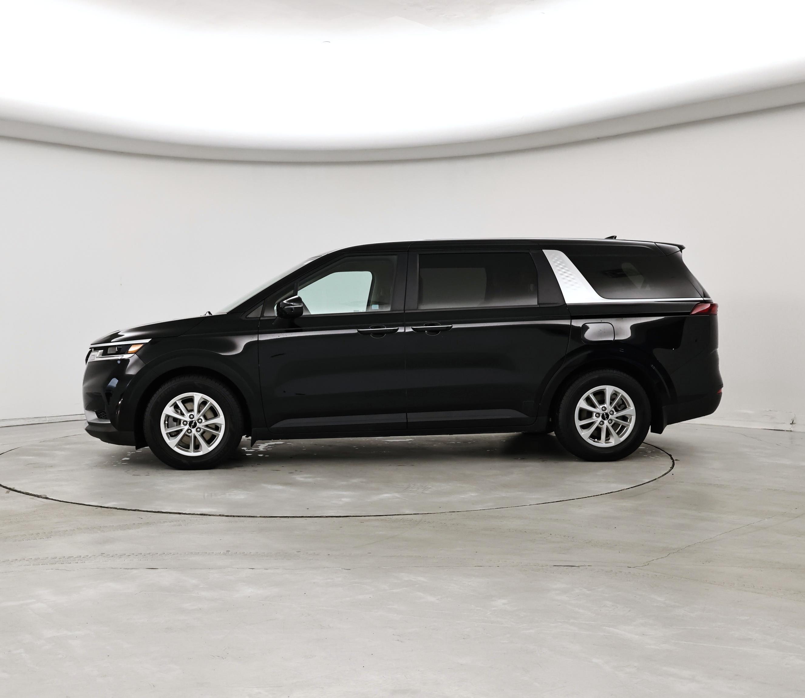 Thumbnail: 2024 Kia Carnival - 3